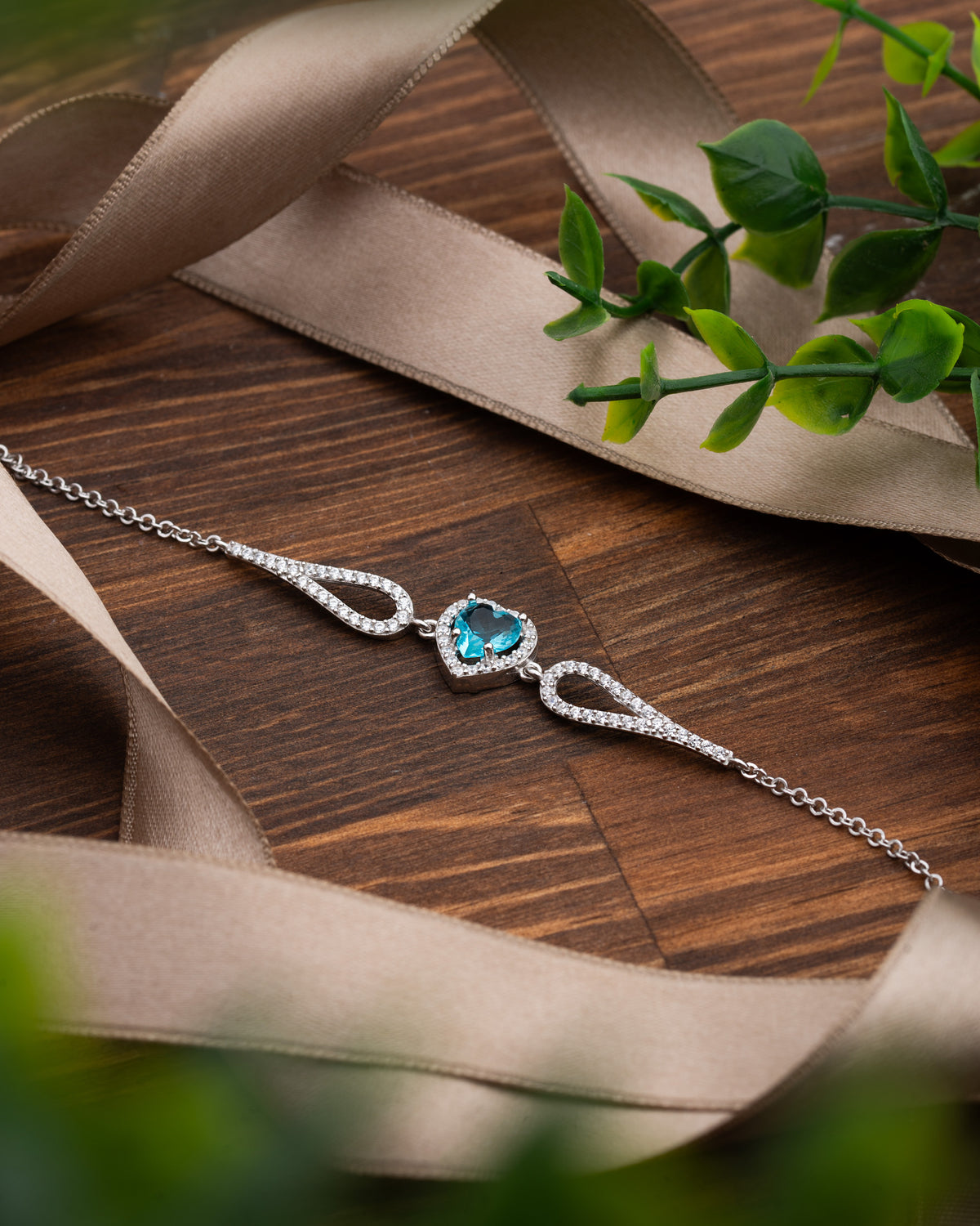 Aquamarine Heart Halo Bracelet in 925 sterling silver - view 2