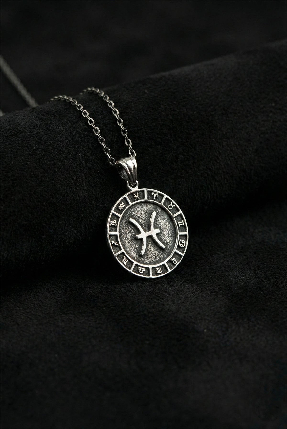 Pisces Zodiac Sign Wheel Medallion Necklace in 925 sterling silver
