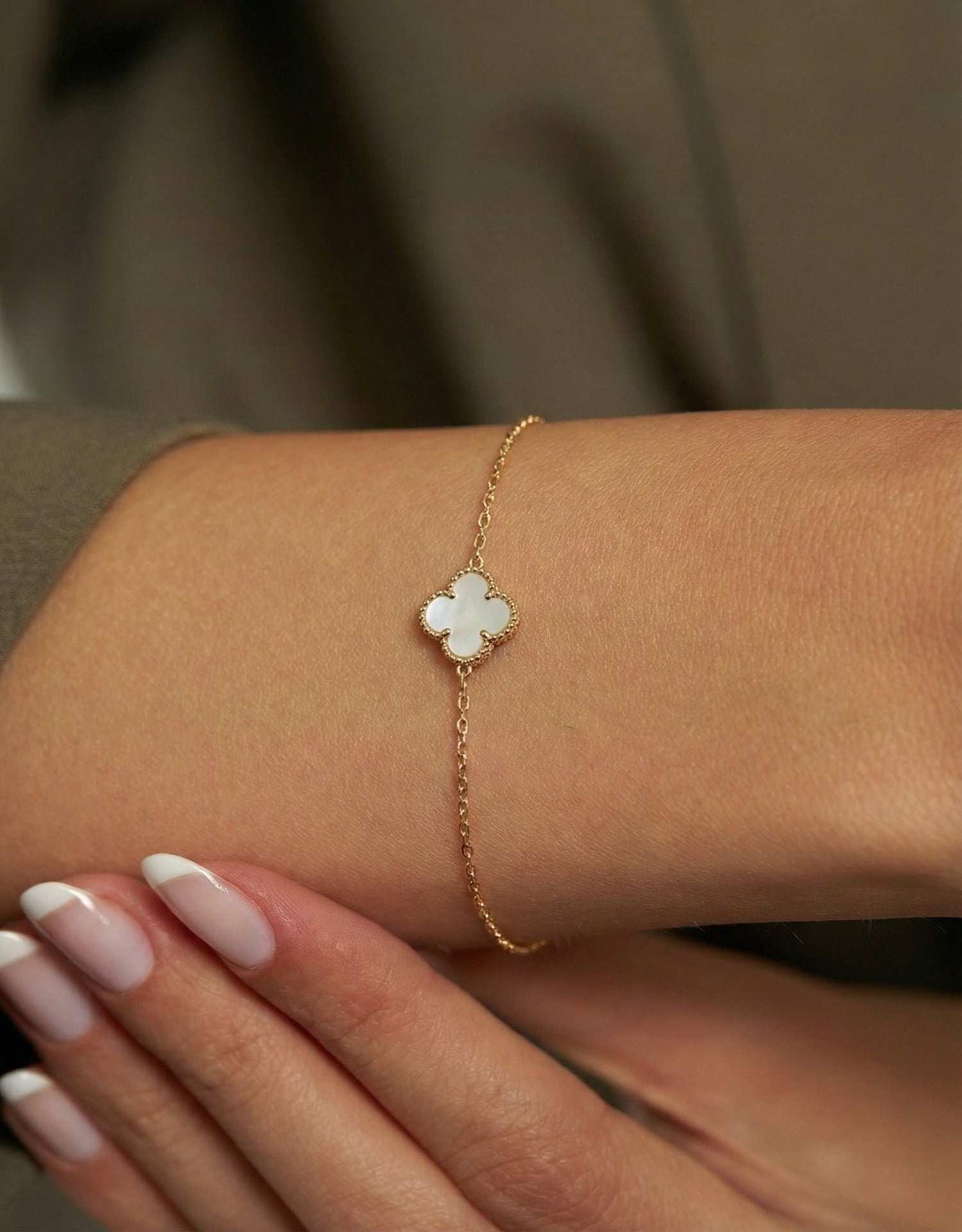 Green Tiger's Eye Single Clover Bracelet Rhodium Plated Silver
