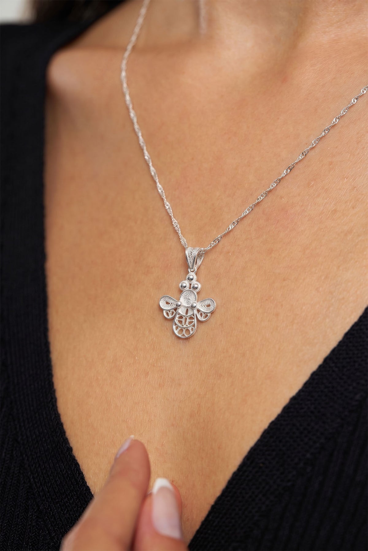 925 Sterling Silver Handcrafted Filigree Bee Necklace - view 2