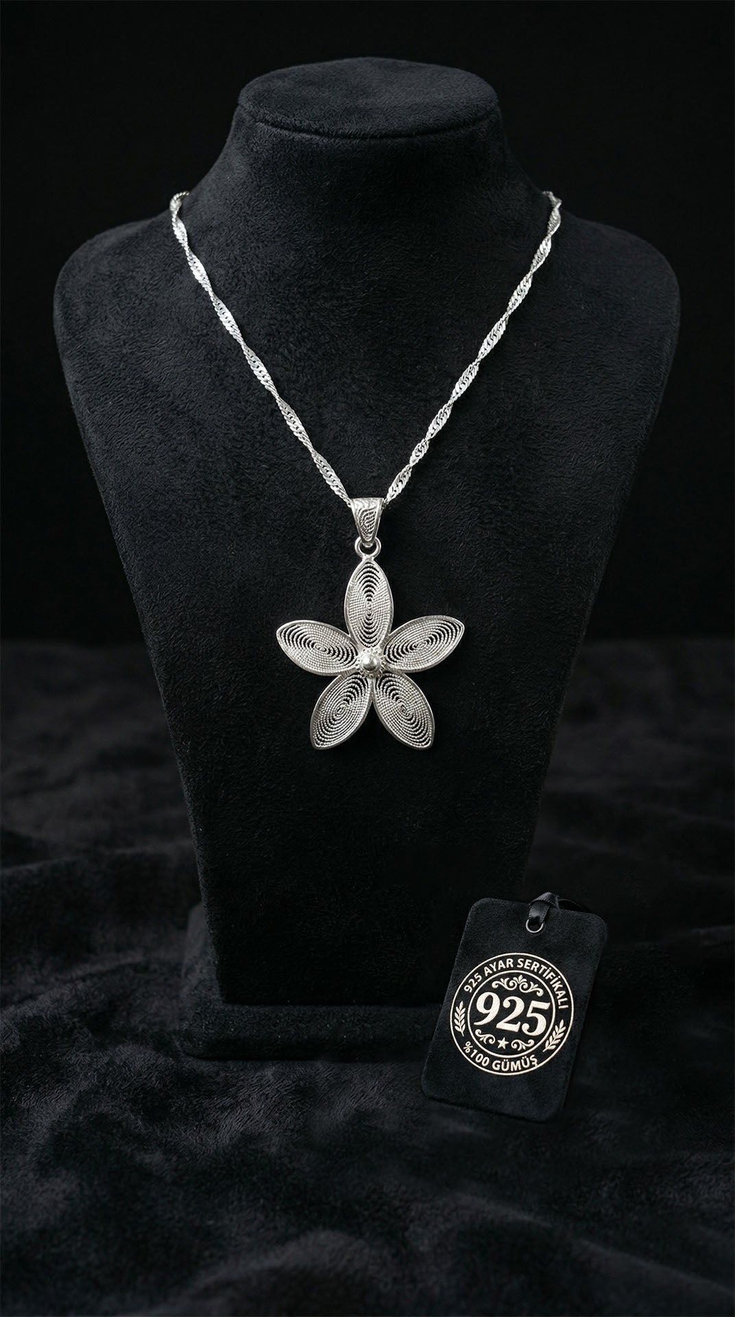 925 Sterling Silver Traditional Filigree Handicraft Flower Motif Necklace