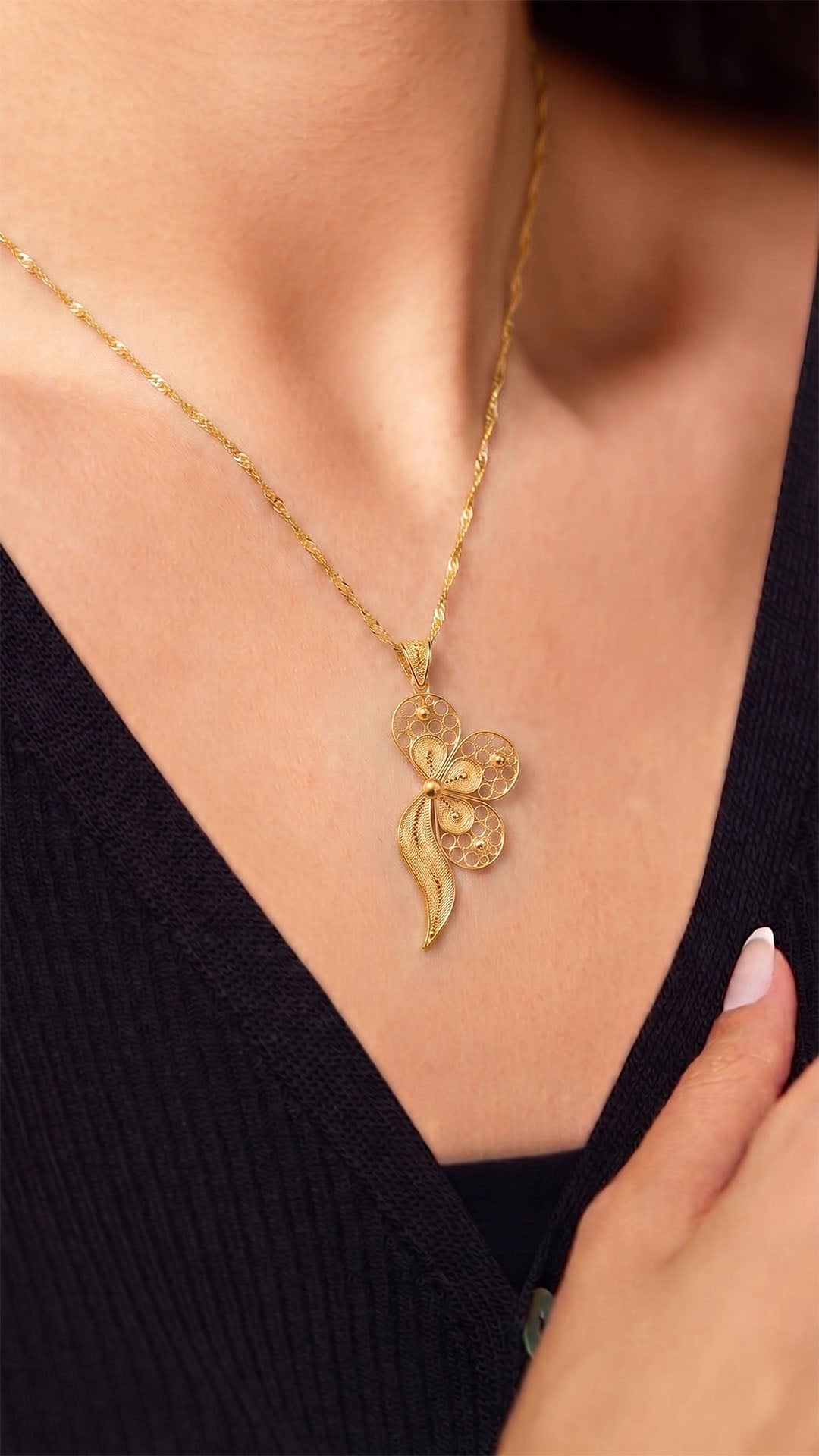 925 Sterling Silver Gold Plated Ribbon Filigree Medallion Necklace - view 2