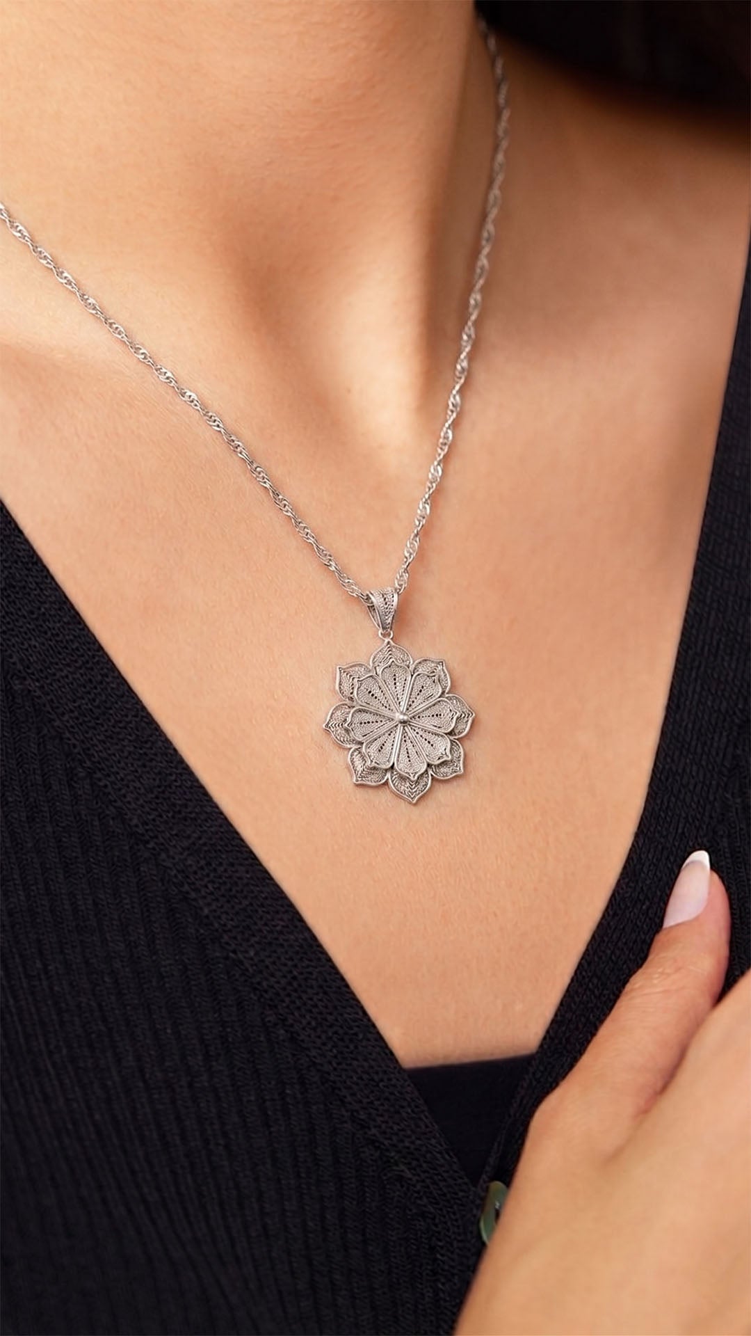 925 Sterling Silver Filigree Lotus Medallion Necklace