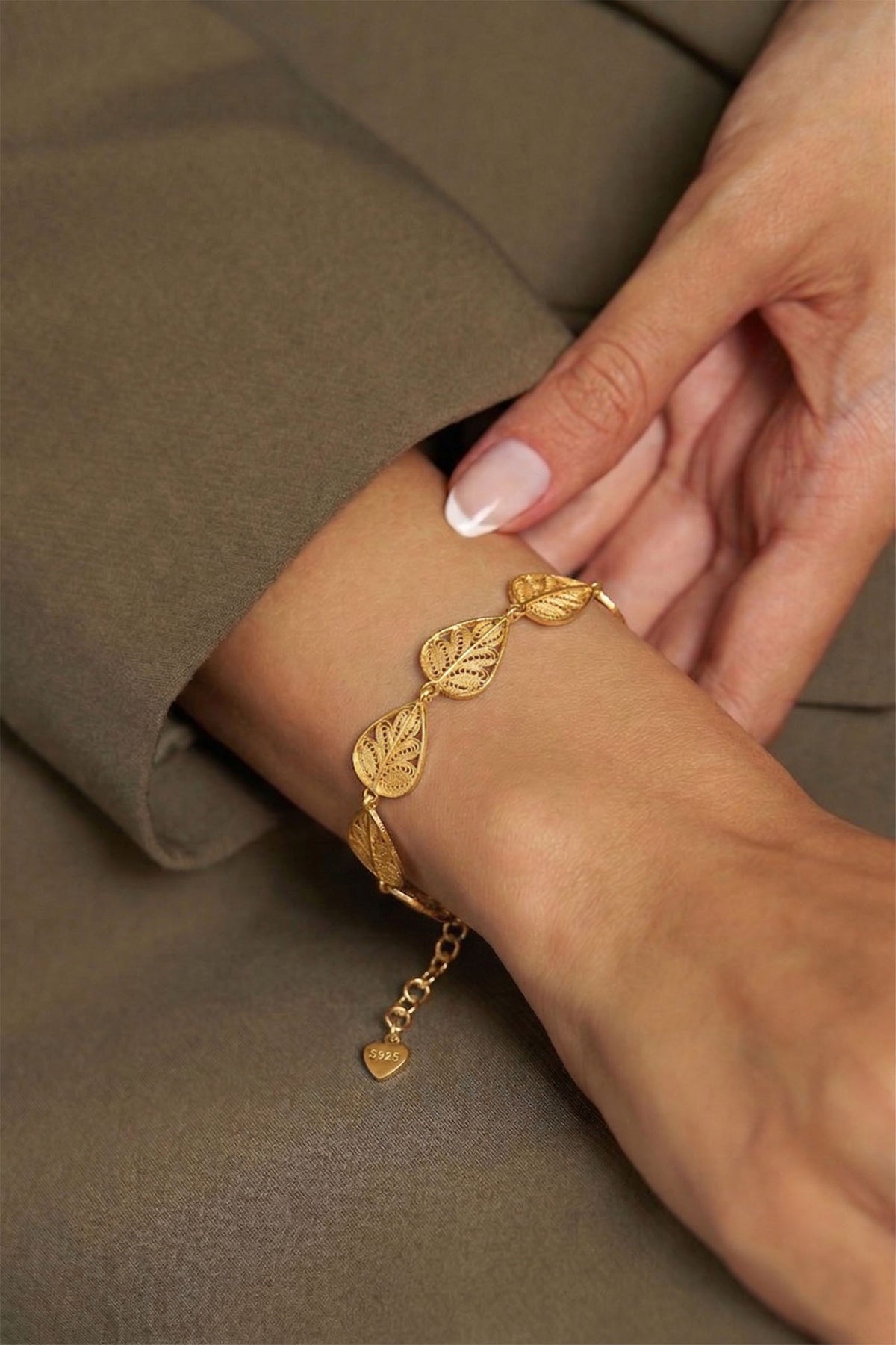 Gold Traditional Filigree Leaf Pattern Bracelet in 925 sterling silver - view 2