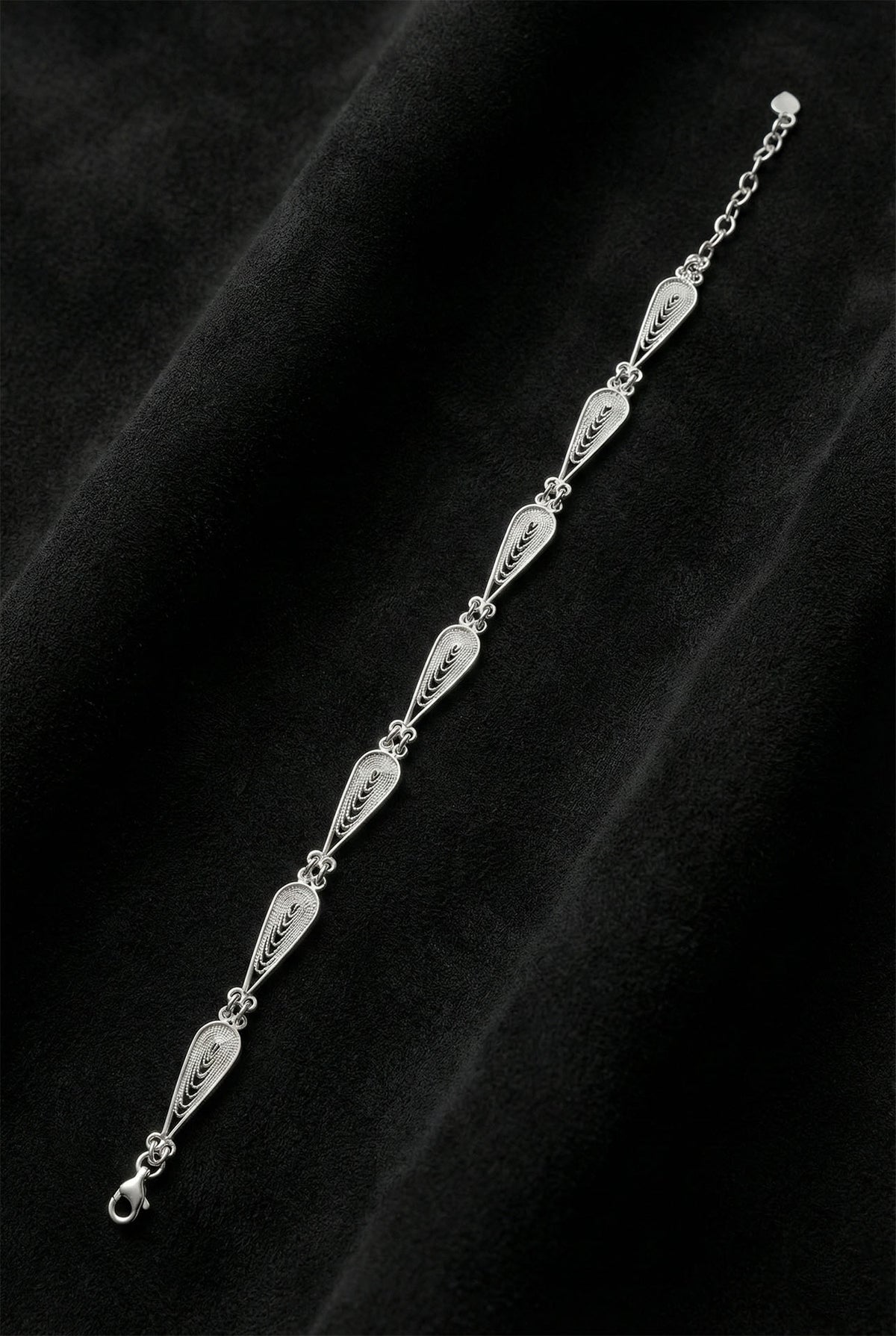 Traditional Teardrop Filigree Link Bracelet in 925 sterling silver - view 4