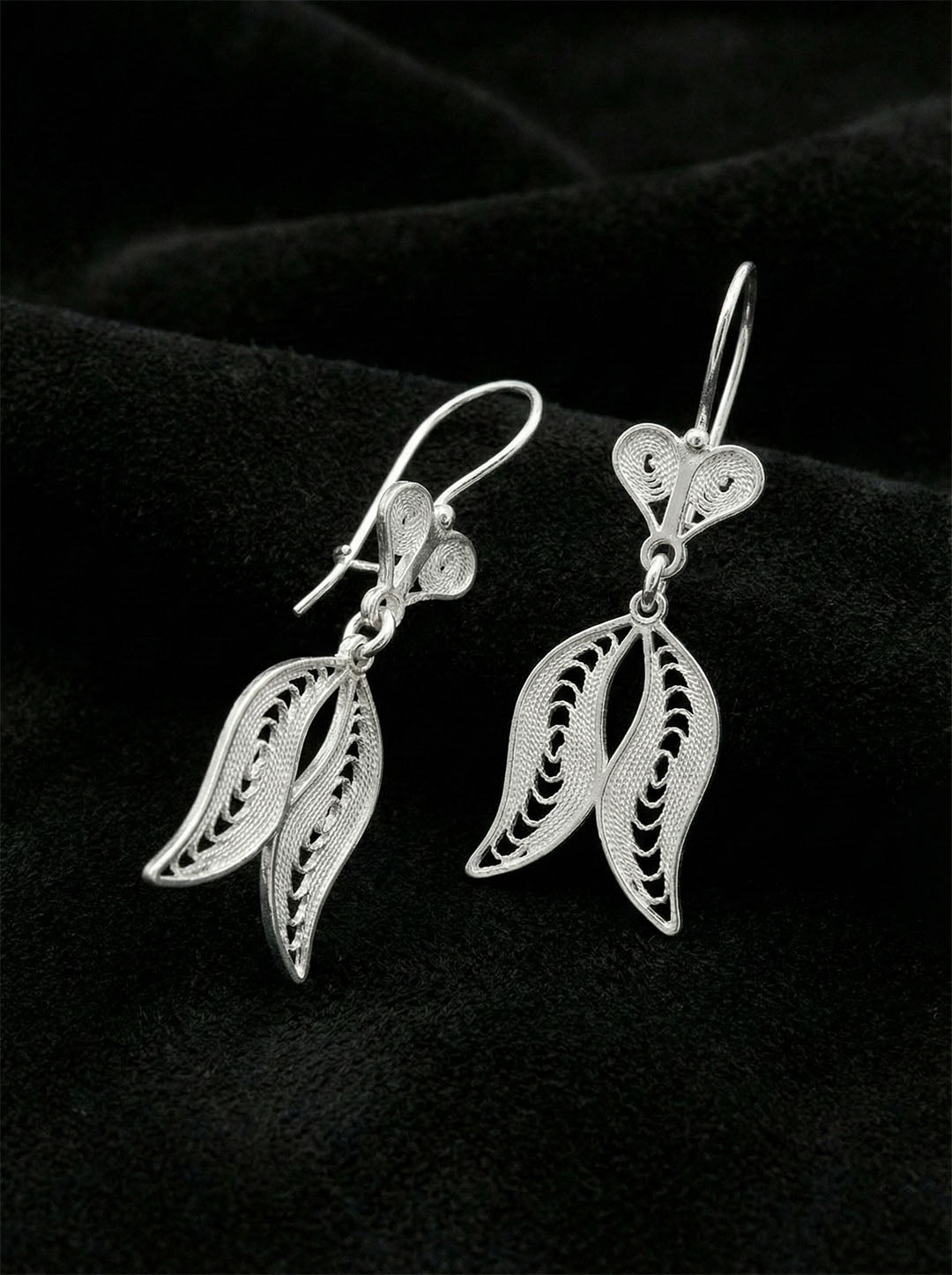 925 Sterling Silver Traditional Filigree Handmade Art Tulip Motif Dangle Earrings