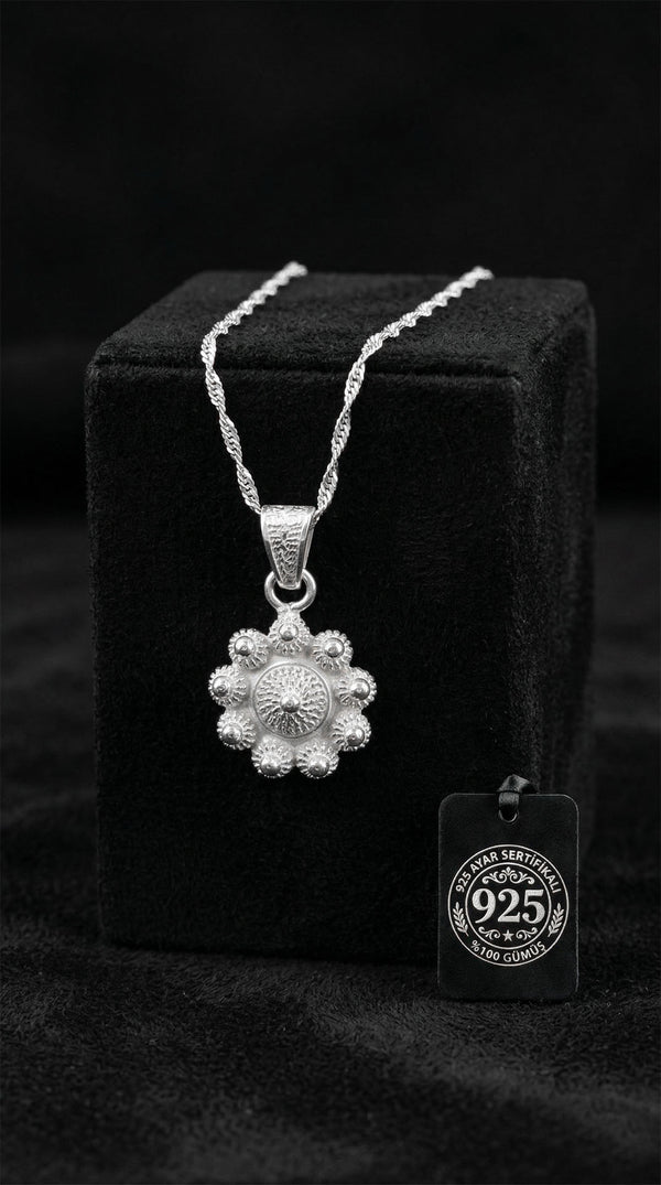 Traditional Filigree Midyat Heritage Flower Necklace Silver – Small