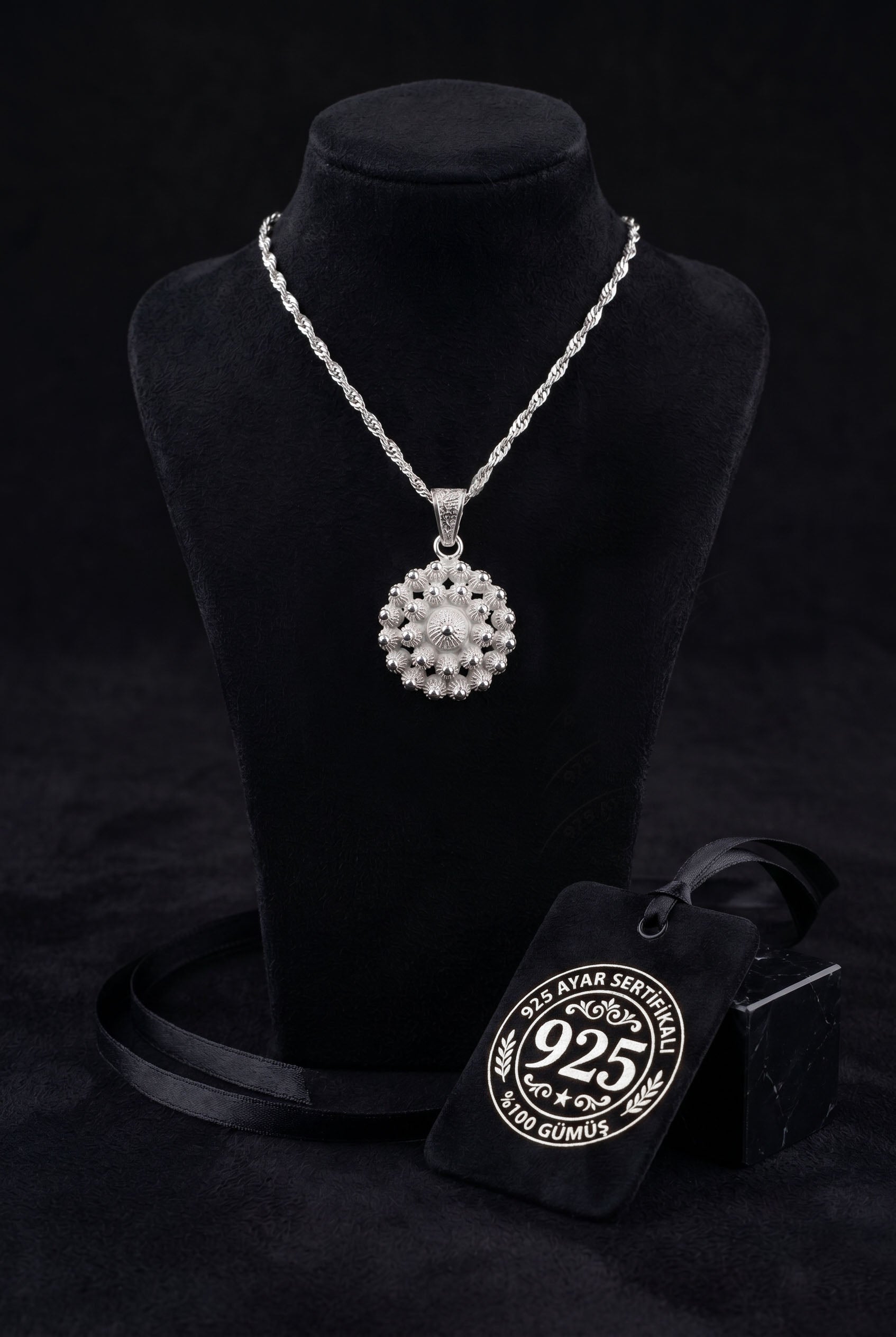 Traditional Filigree Midyat Heritage Flower Necklace Silver – Medium