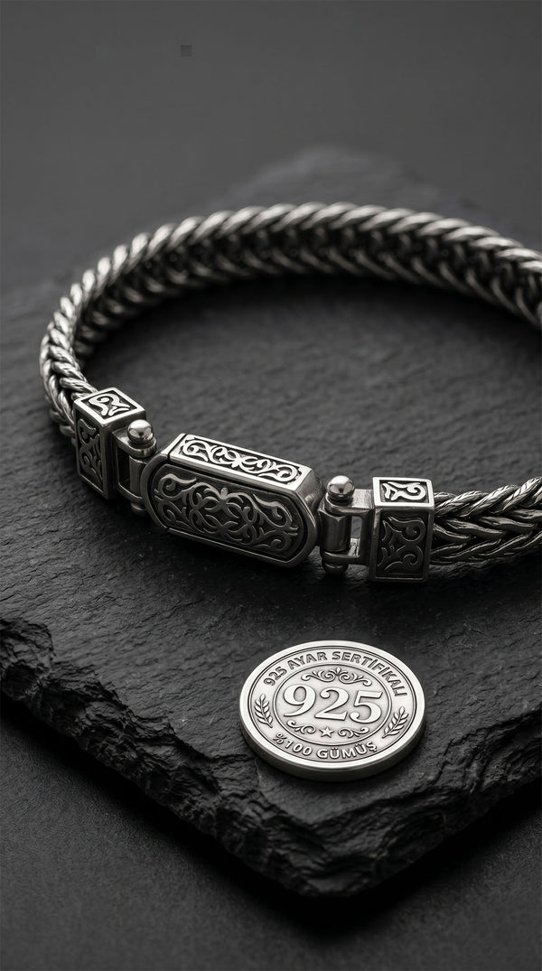 925 Sterling Silver Men's Bracelet - Oxidized Thick Handcrafted Herringbone Chain with Custom Patterned Clasp
