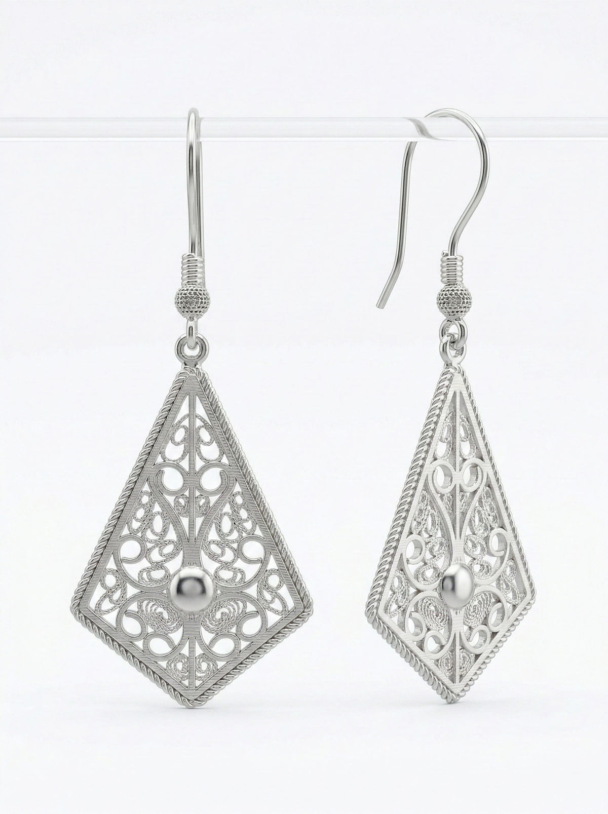 Traditional Filigree Rhombus Drop Earrings in 925 sterling silver - view 4