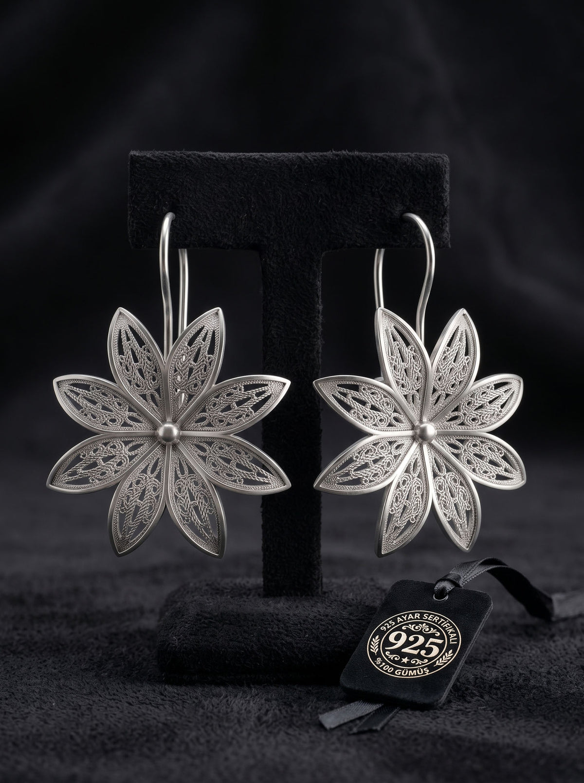 Handgefertigte Blumen-Filigran-Hängeohrringe aus 925er Sterlingsilber (24x24mm)