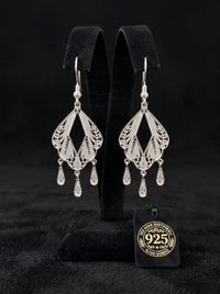 Ohrhänger aus 925er Sterlingsilber mit Diamant-Filigranquasten
