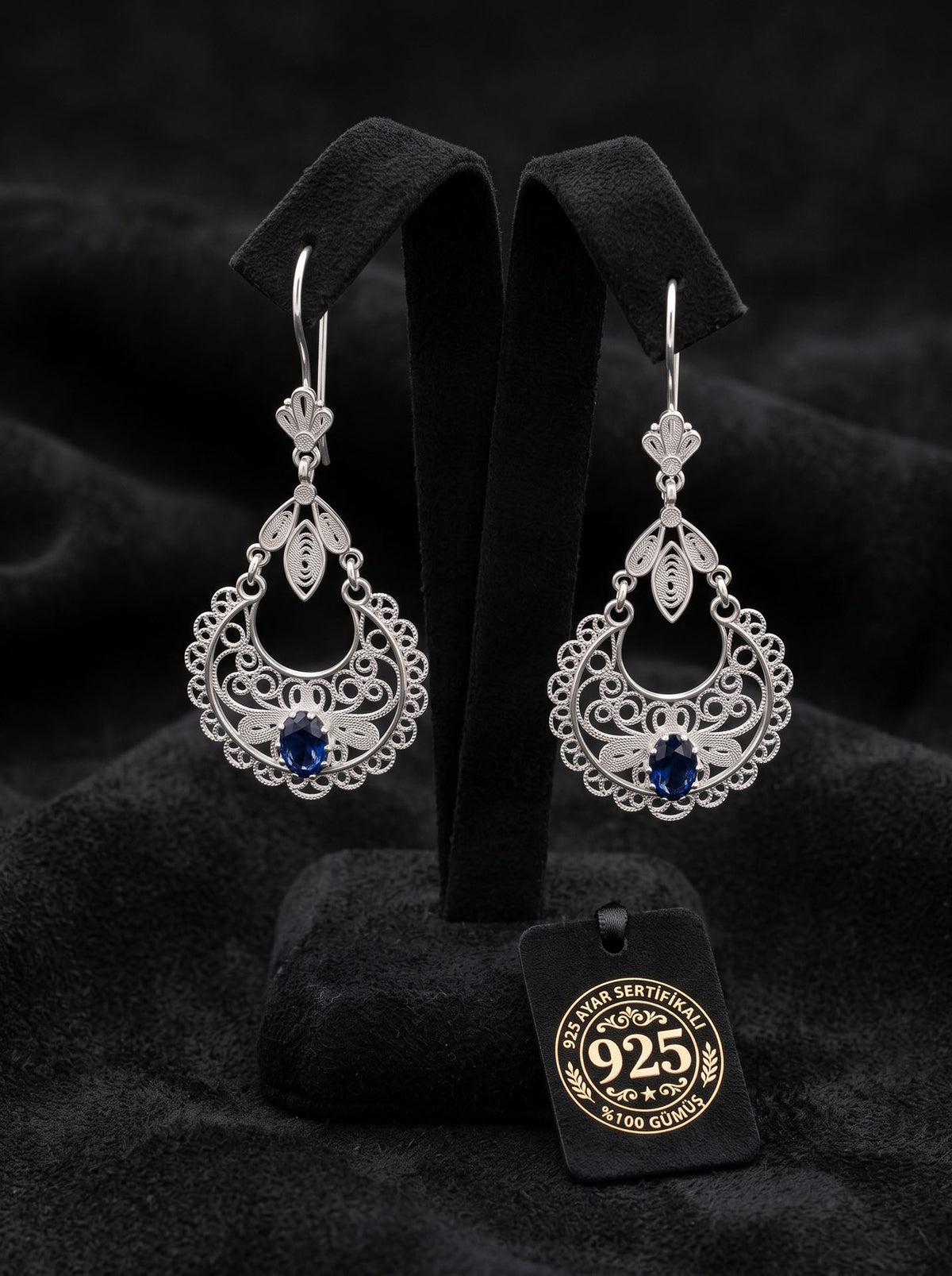 Hängende Filigran-Ohrringe aus 925er Sterlingsilber mit Saphir