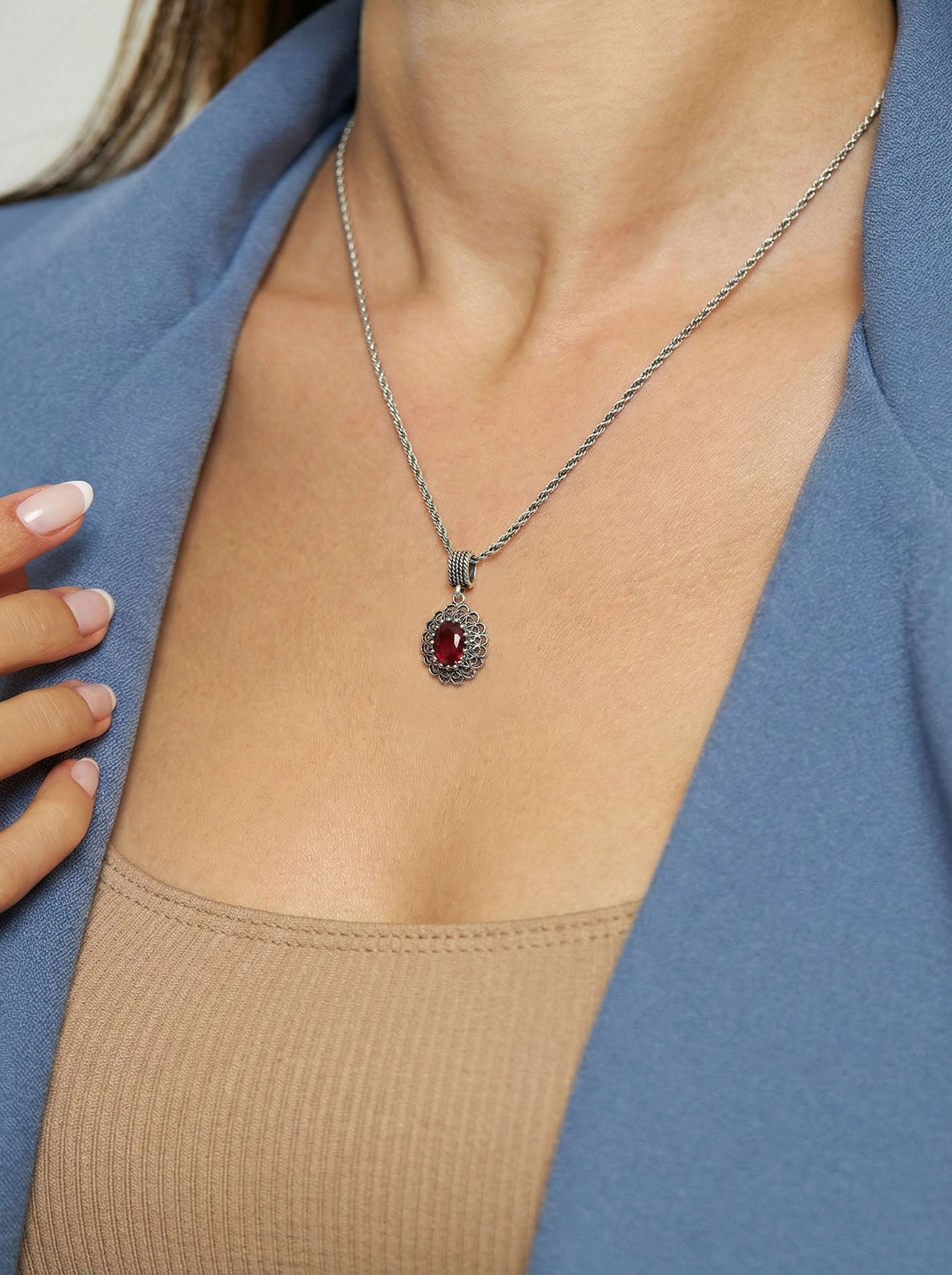 Garnet Handmade Traditional Oval Filigree Necklace & Earrings Set Silver