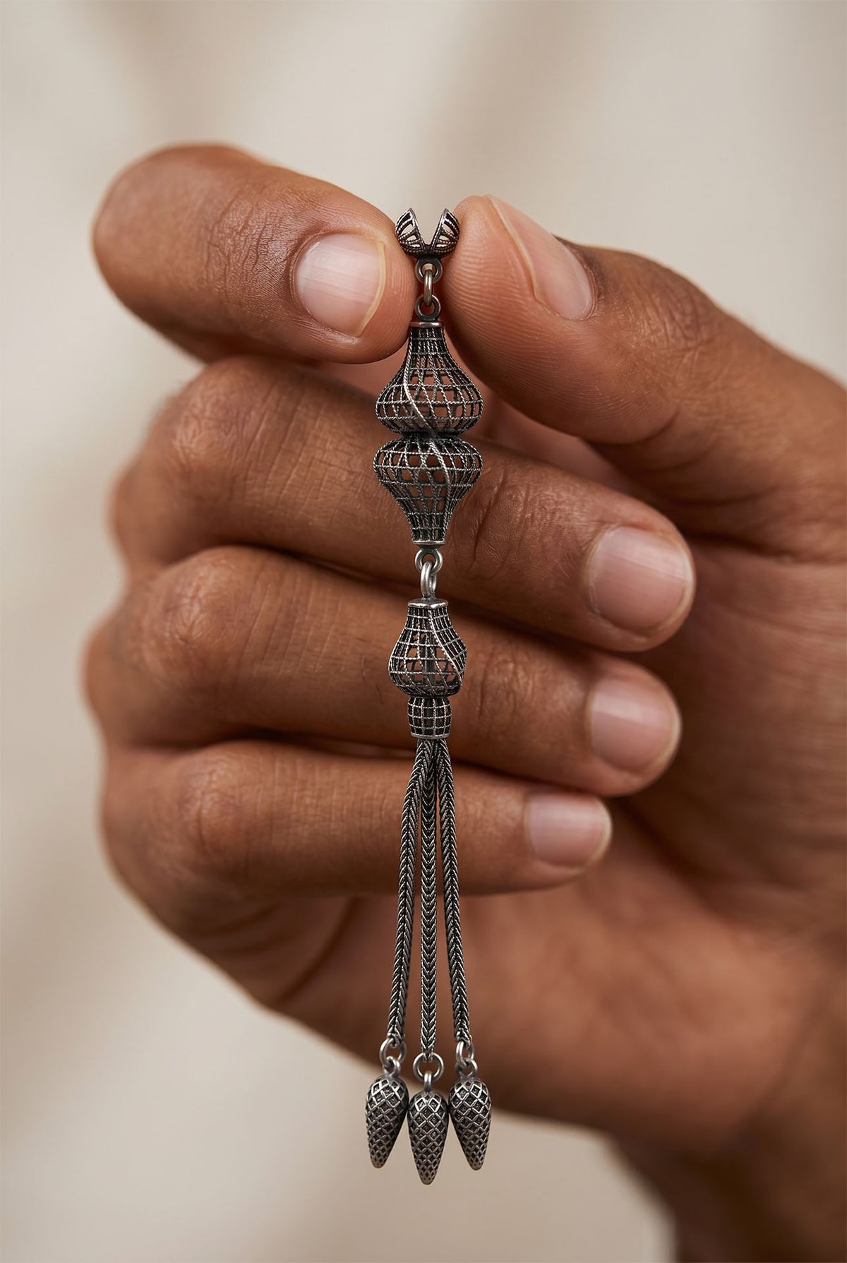 Knotted Twist Cage Triple Chain Tassel in 925 sterling silver - view 3