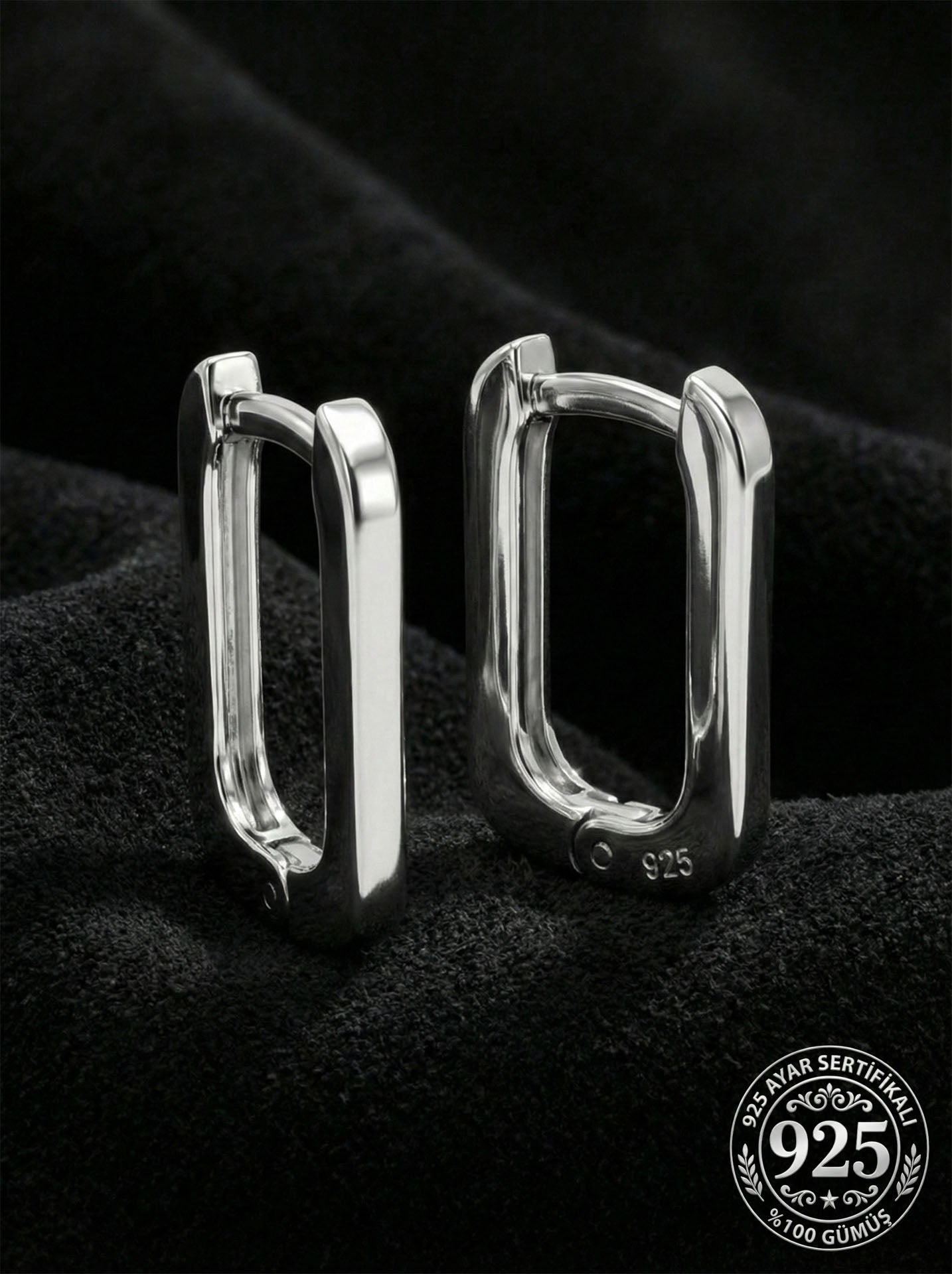 925 Ayar Gümüş Rodyum Kaplama Dikdörtgen Huggie Halka Küpe - Orta Boy (2mm En)