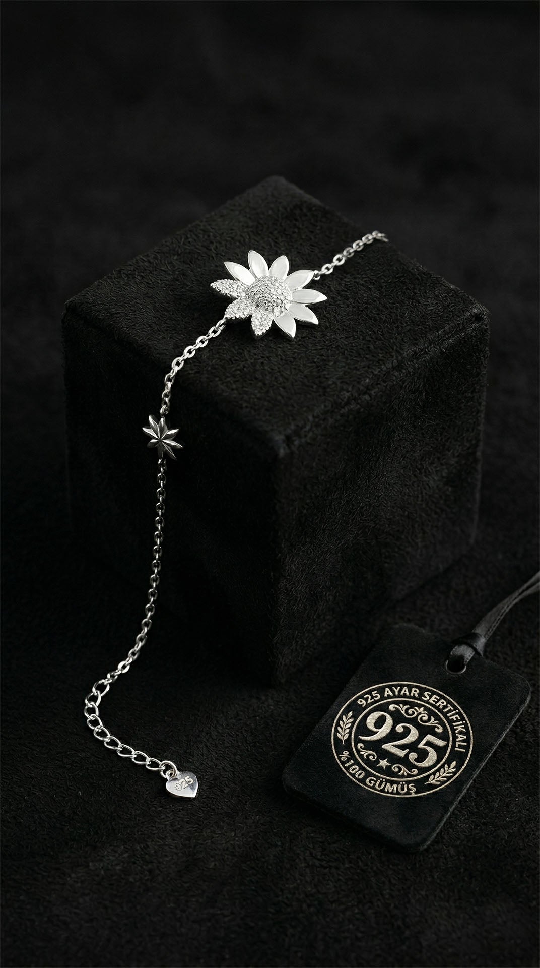 Rhodium Plated Daisy Zircon Bracelet in 925 sterling silver