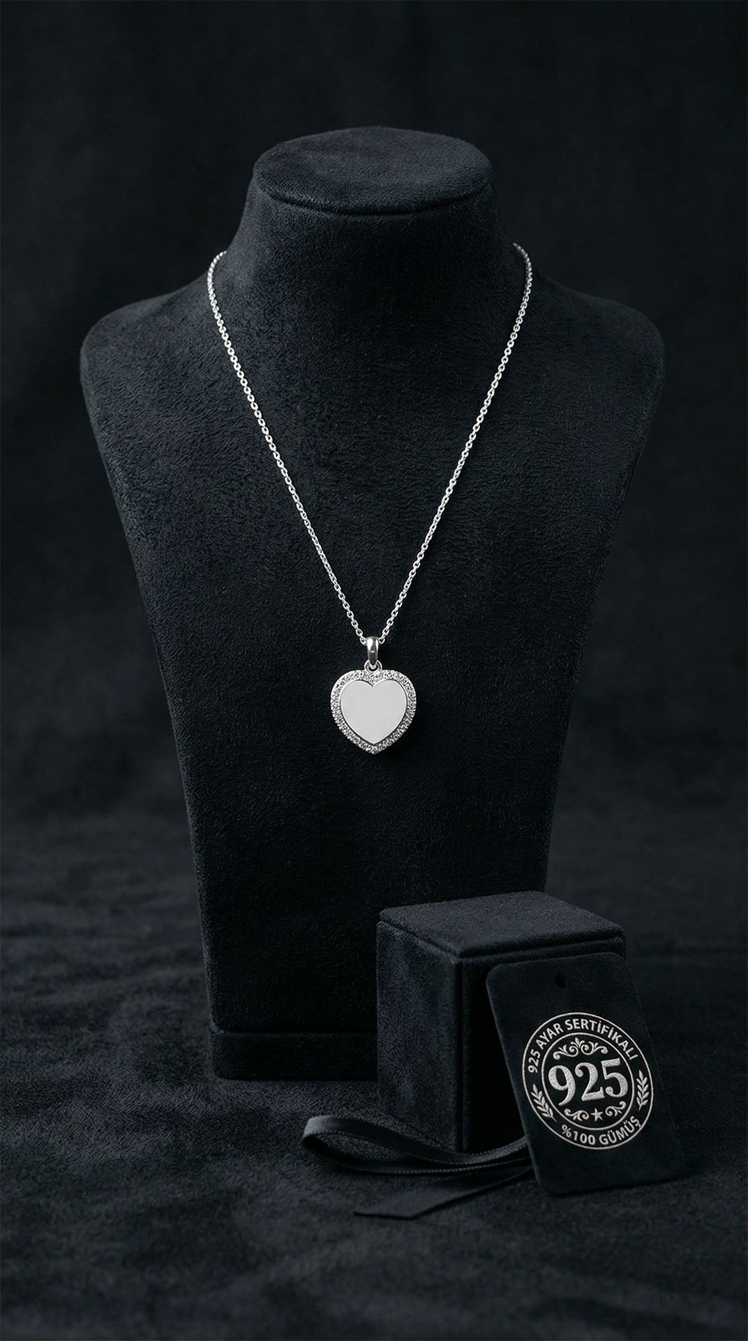 Heart Zircon Name Necklace - Personalizable in 925 sterling silver