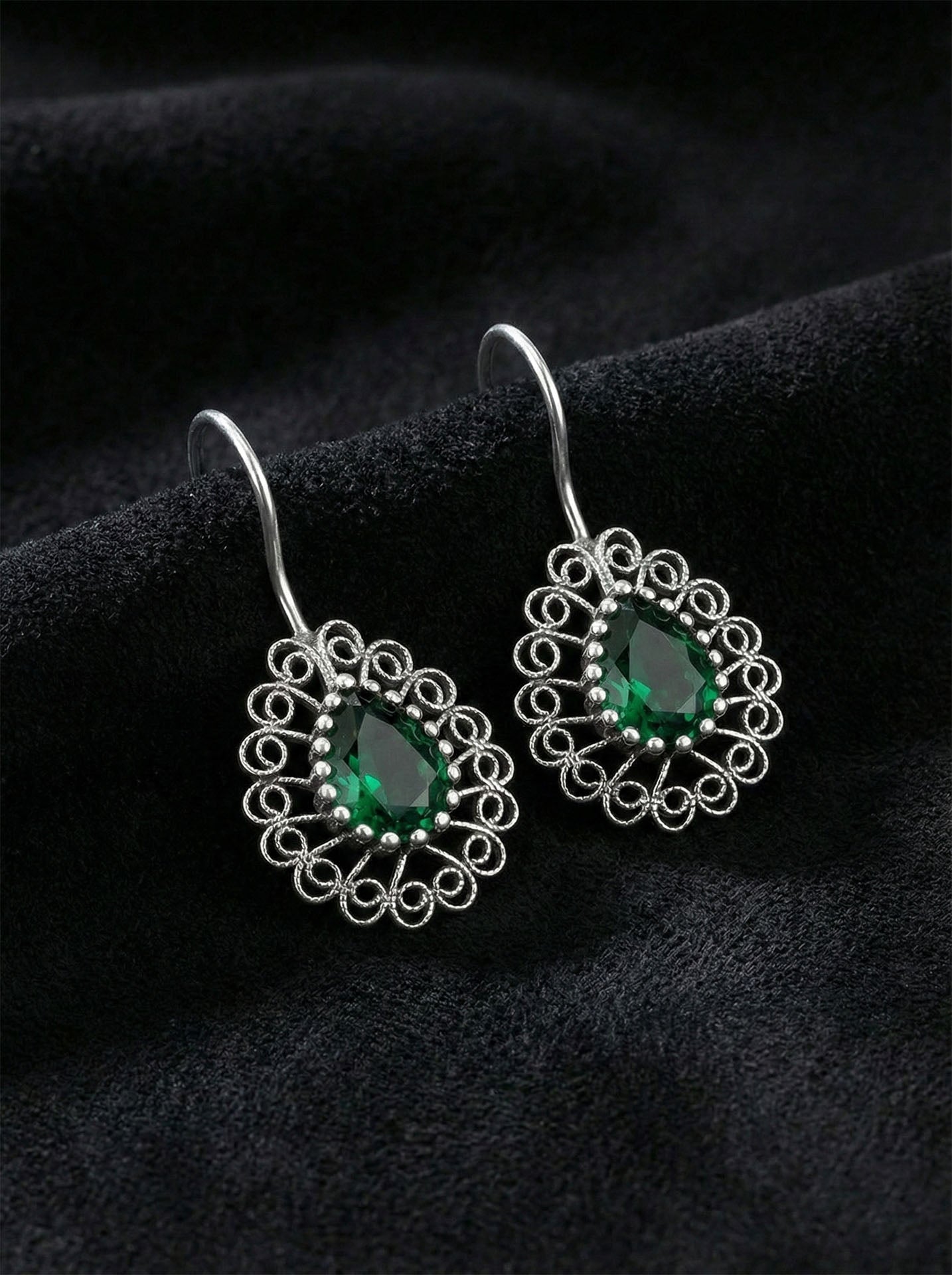 Emerald Handmade Traditional Drop Filigree Necklace & Earrings Set Silver