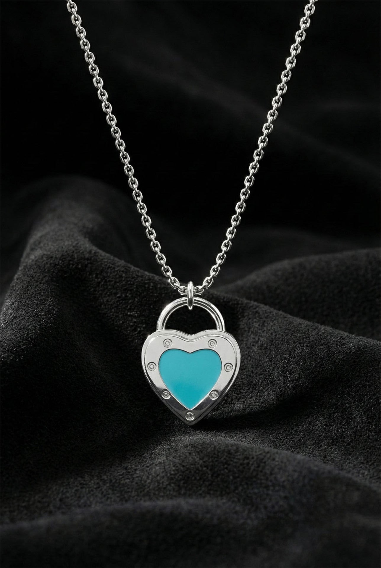 925 Sterling Silver Iconic Turquoise Heart Lock Detailed Chain Necklace (Small)