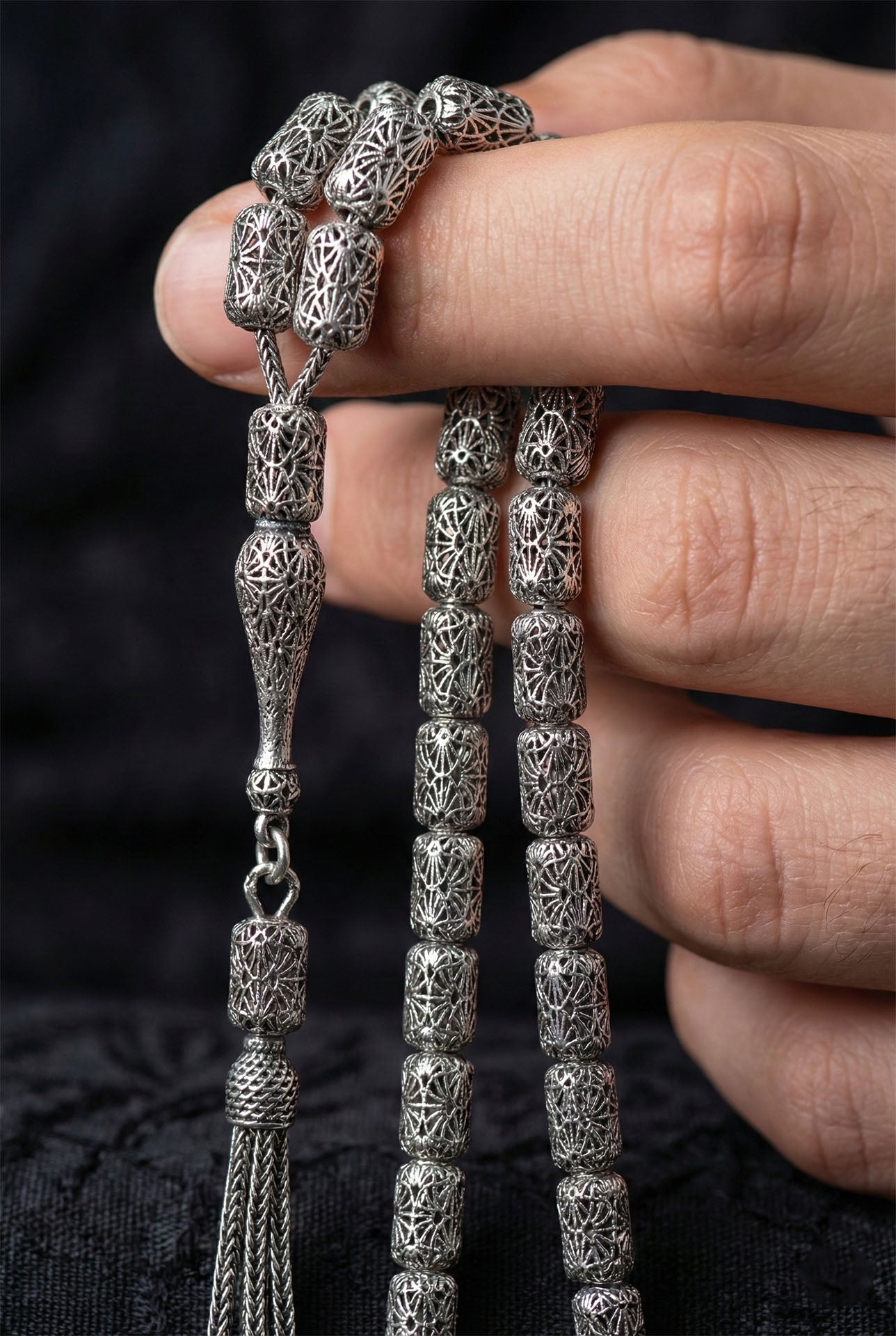 Globe Cut Tassel Wrist Tulip Embroidered-Style Traditional Prayer Beads Silver