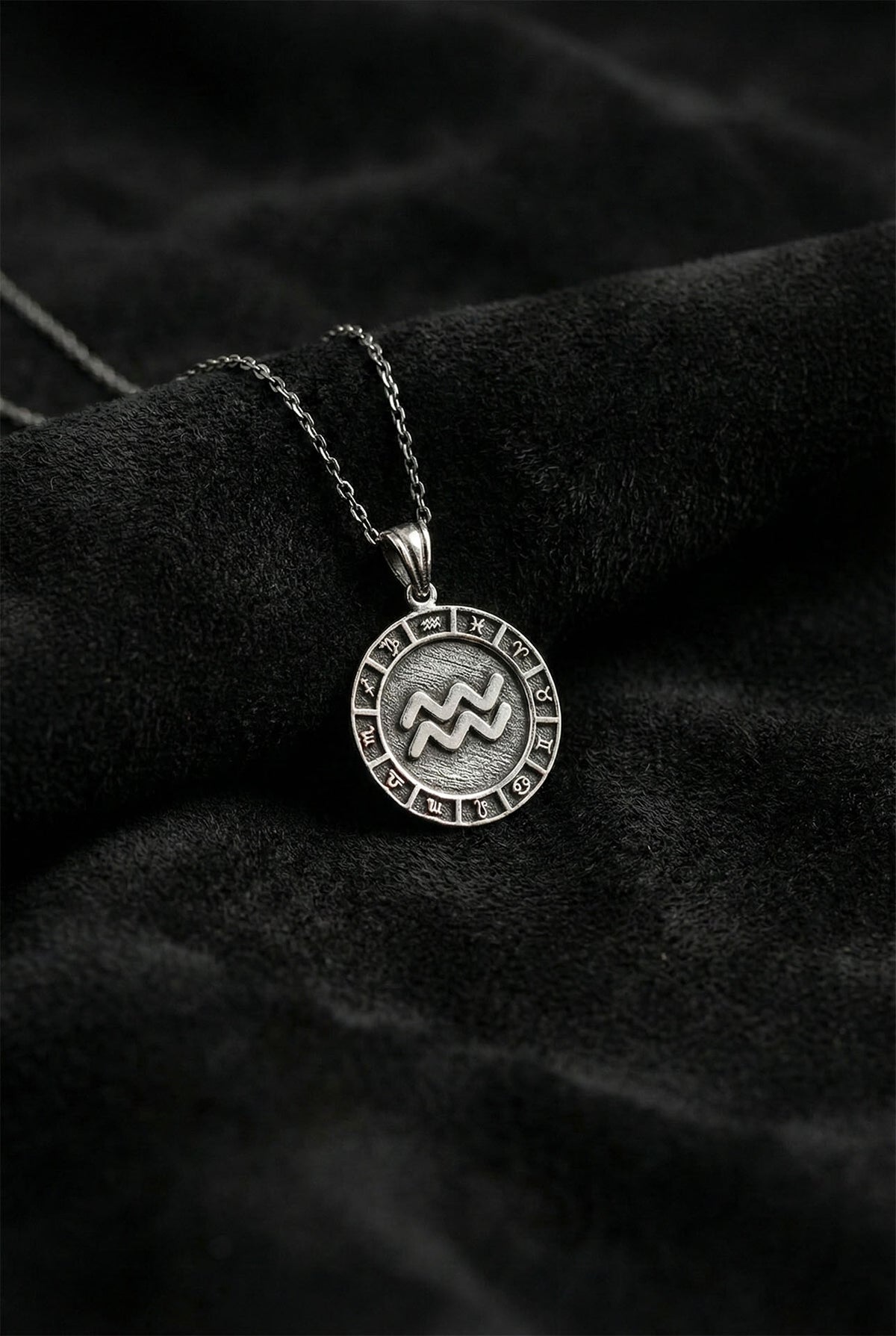 Aquarius Sternzeichen-Medaillon-Halskette aus 925er Sterlingsilber