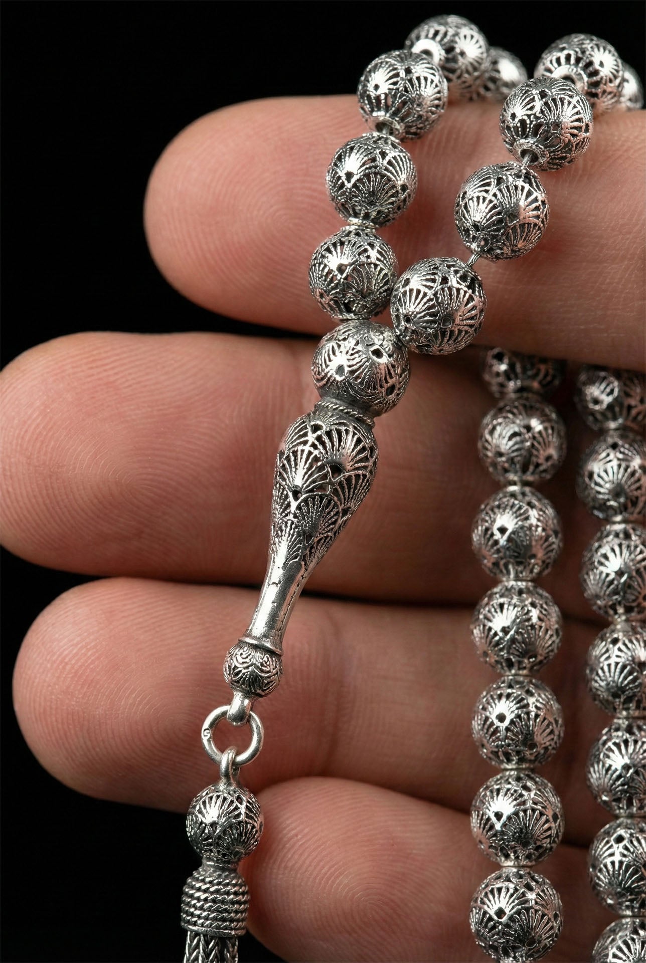 Globe Cut Barleycorn Tassel Wrist Embroidered-Style Traditional Prayer Beads Silver