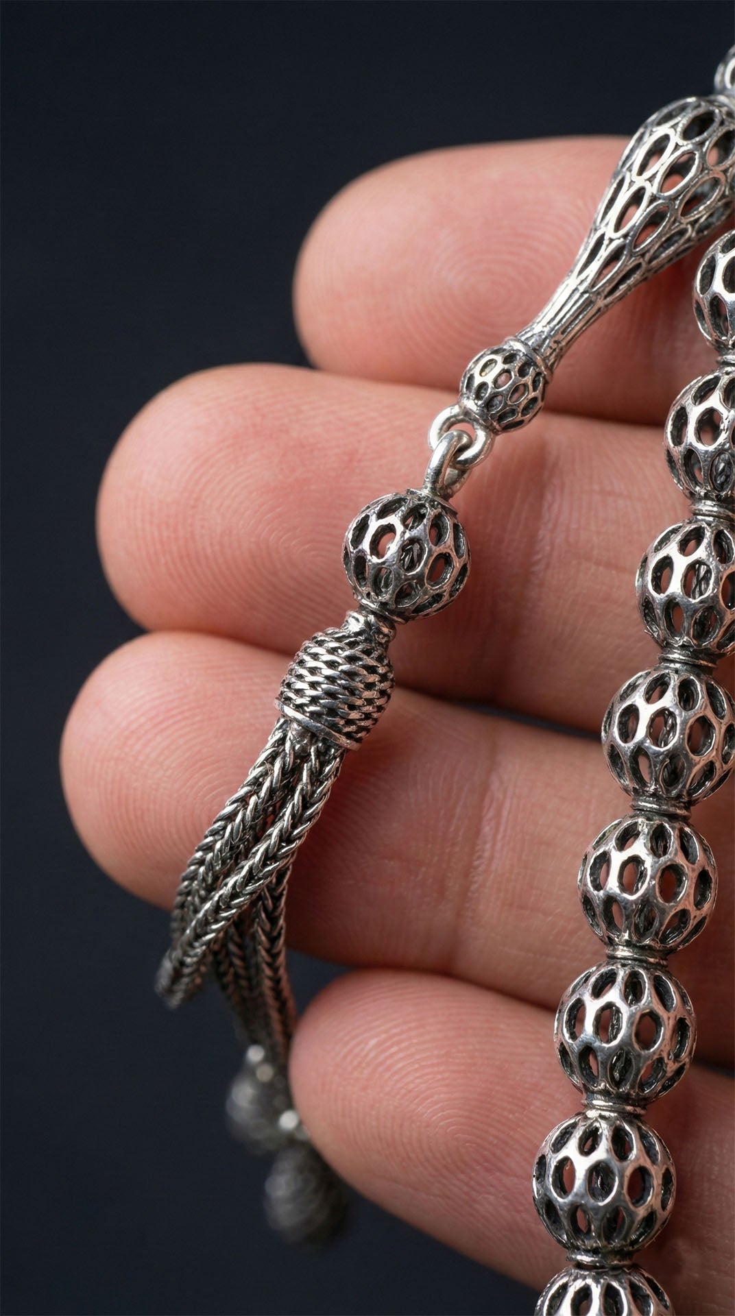 Globe Cut Tassel Wrist Oval Embroidered-Style Traditional Prayer Beads Silver
