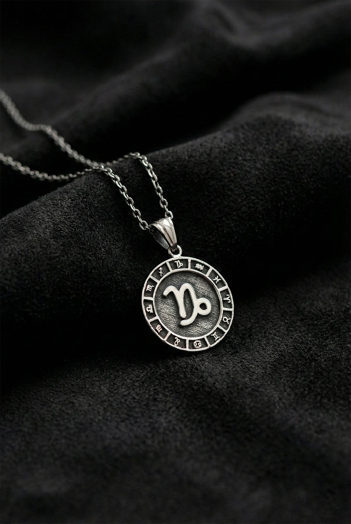 Capricorn Zodiac Sign Wheel Medallion Necklace in 925 sterling silver