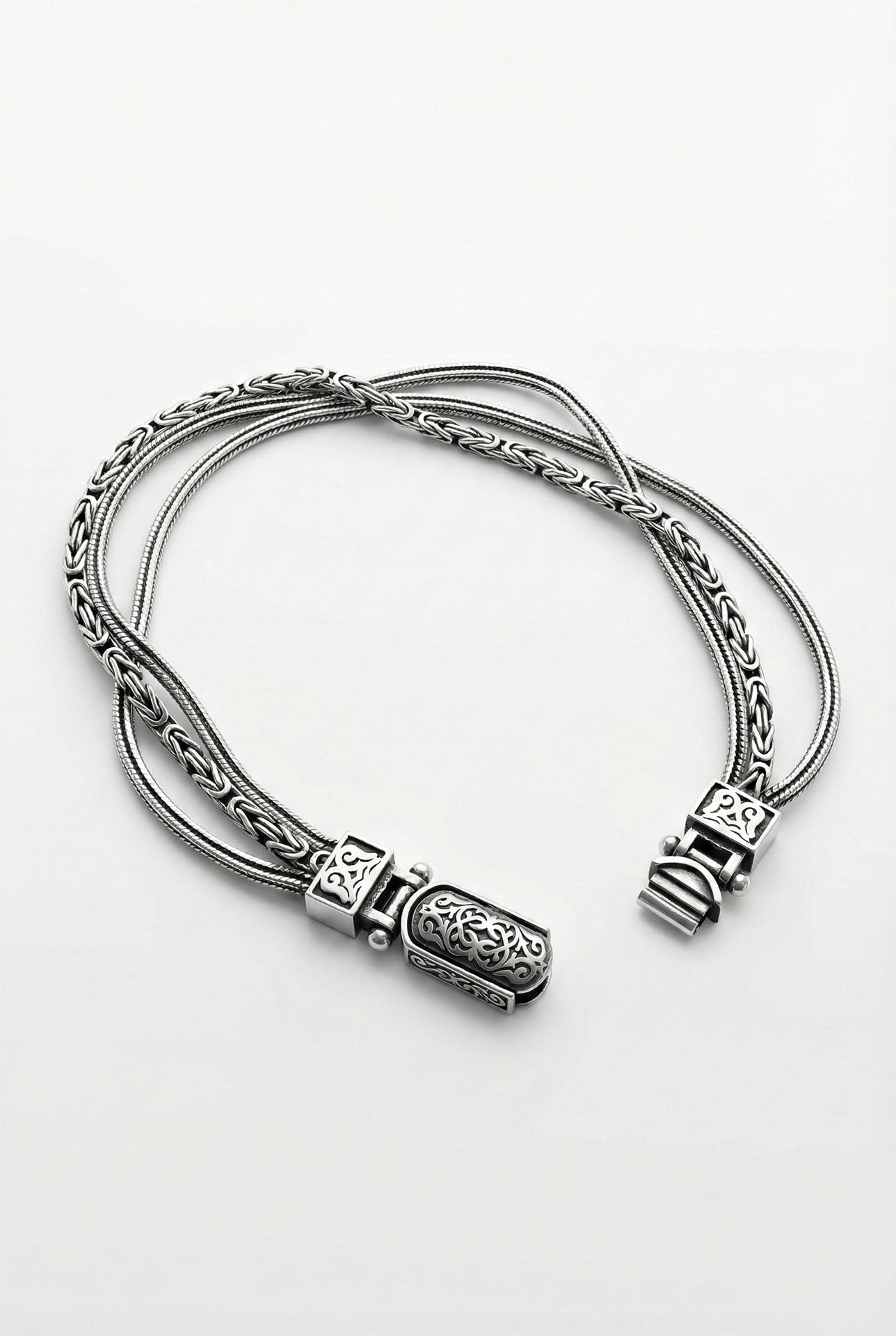 925 Sterling Silver Men's Bracelet - Oxidized Byzantine and Foxtail Chain with Custom Patterned Clasp