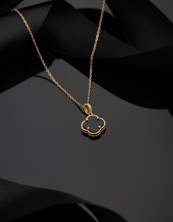 925 Ayar Oniks Taşlı Gold Yonca Gümüş Kolye