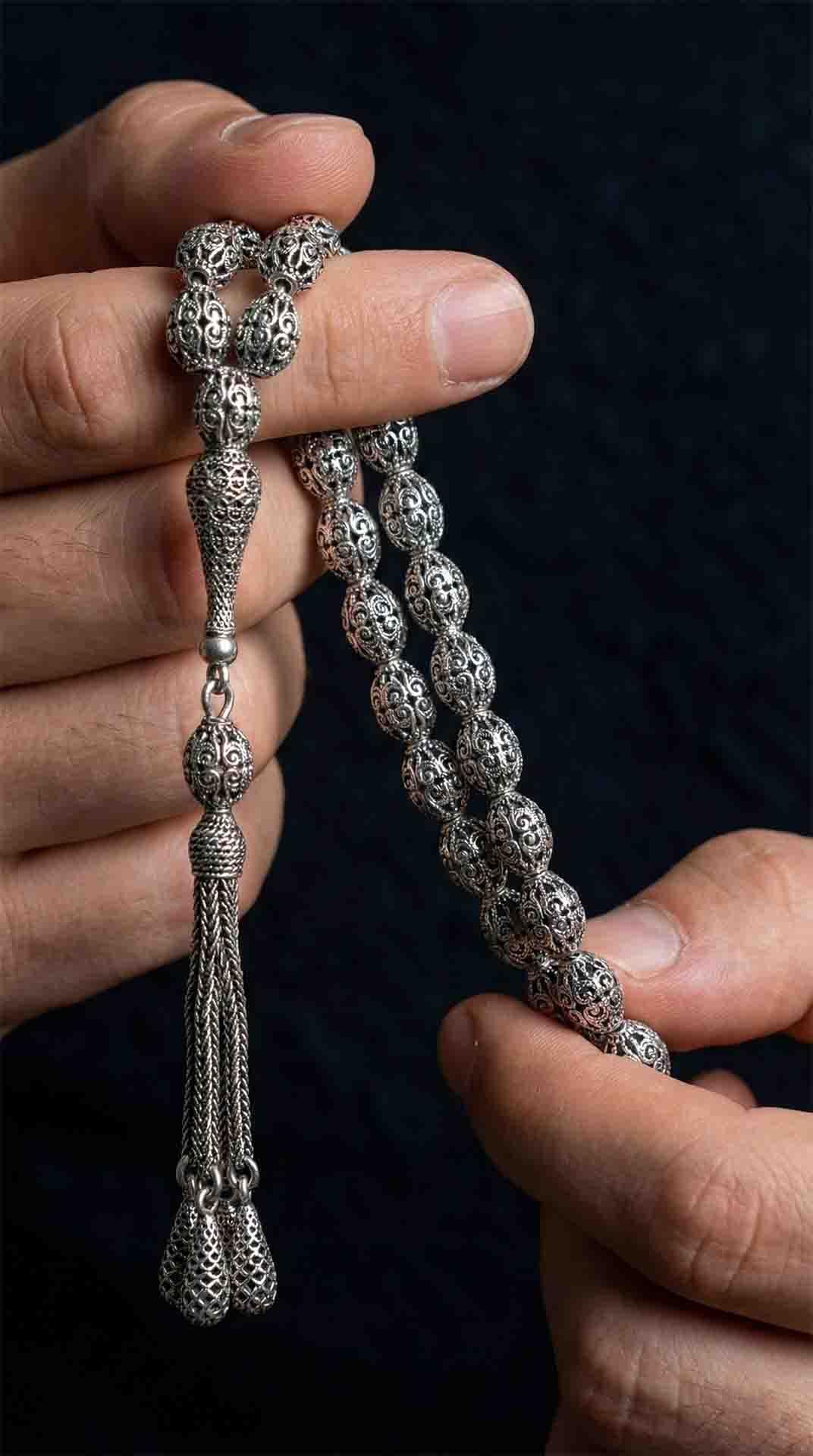 Oval Cut Tassel Tulip Patterned Traditional Prayer Beads Silver