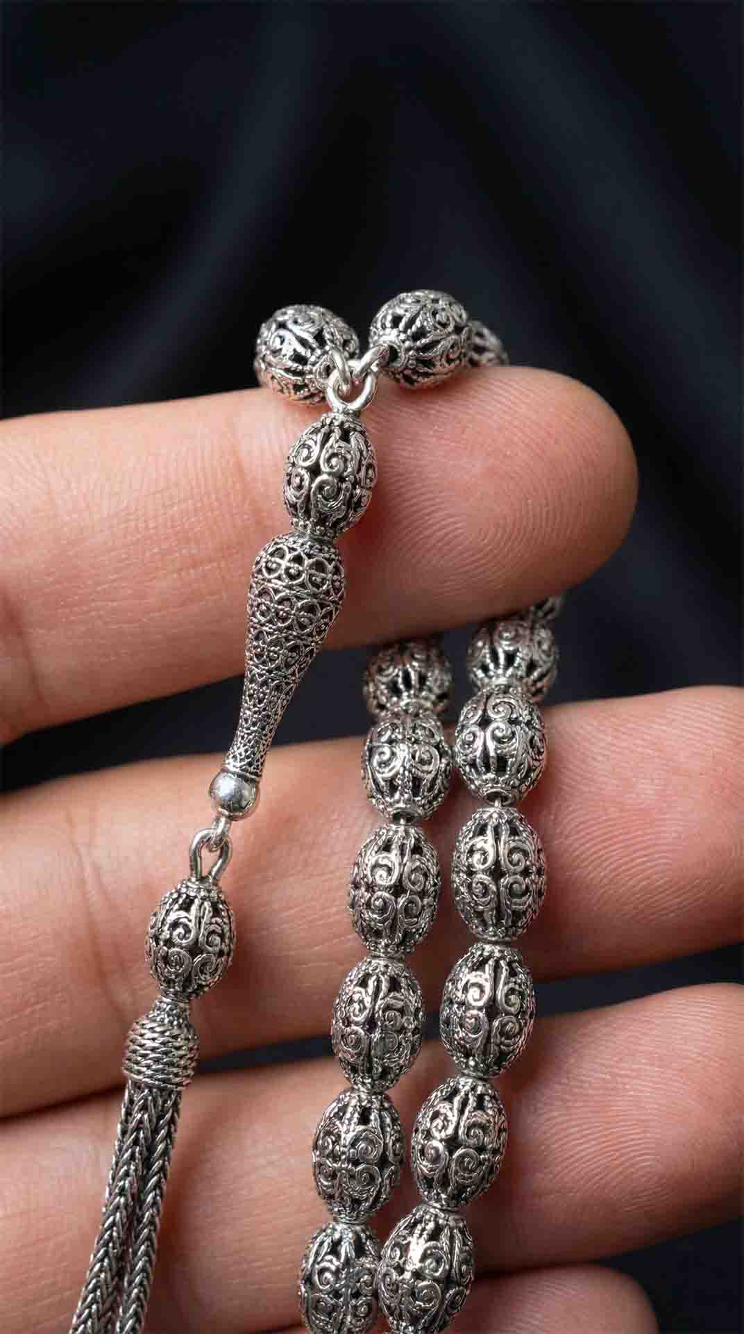 Oval Cut Tassel Tulip Patterned Traditional Prayer Beads Silver
