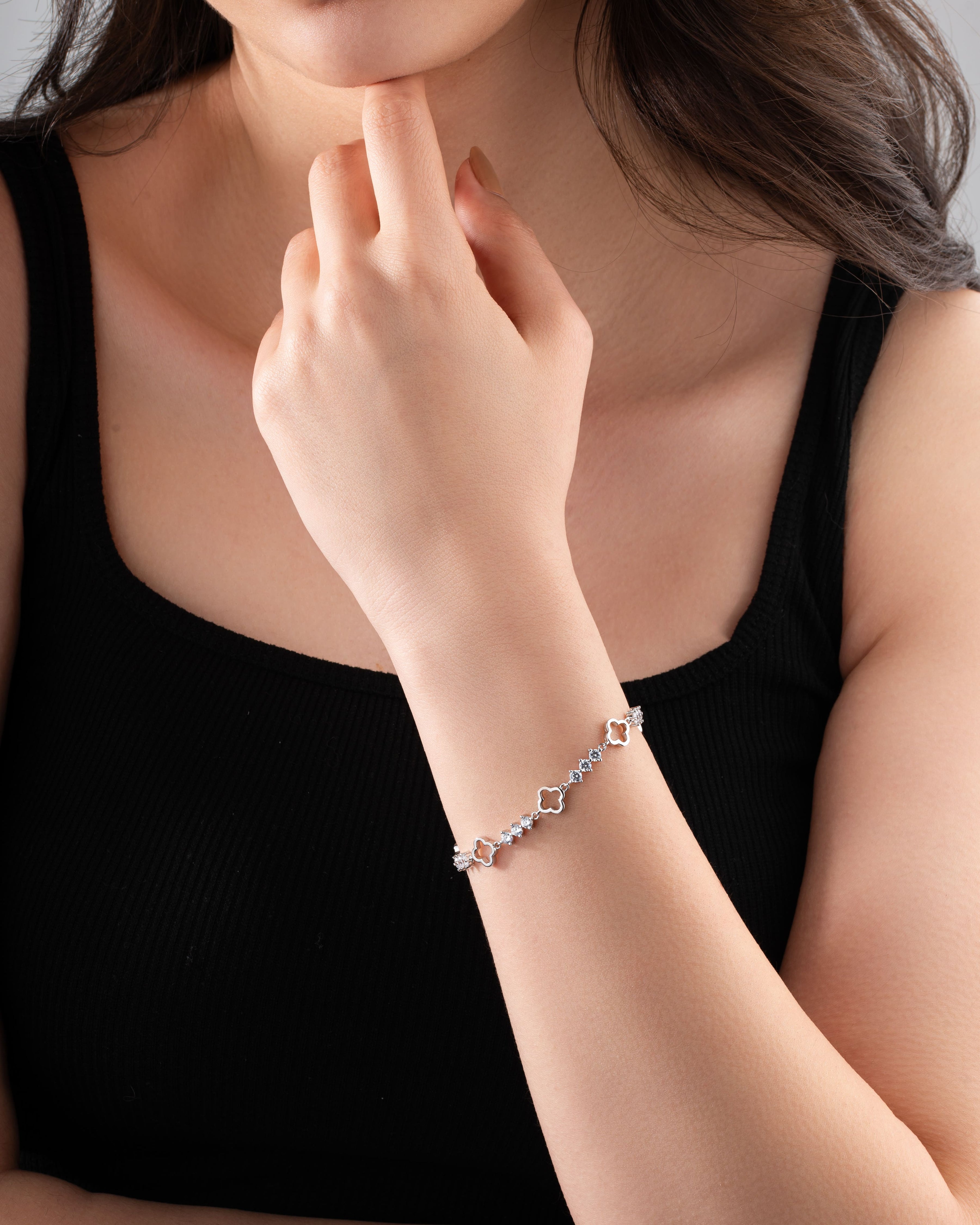 Clover Motif Wave Bracelet Rhodium Plated Silver
