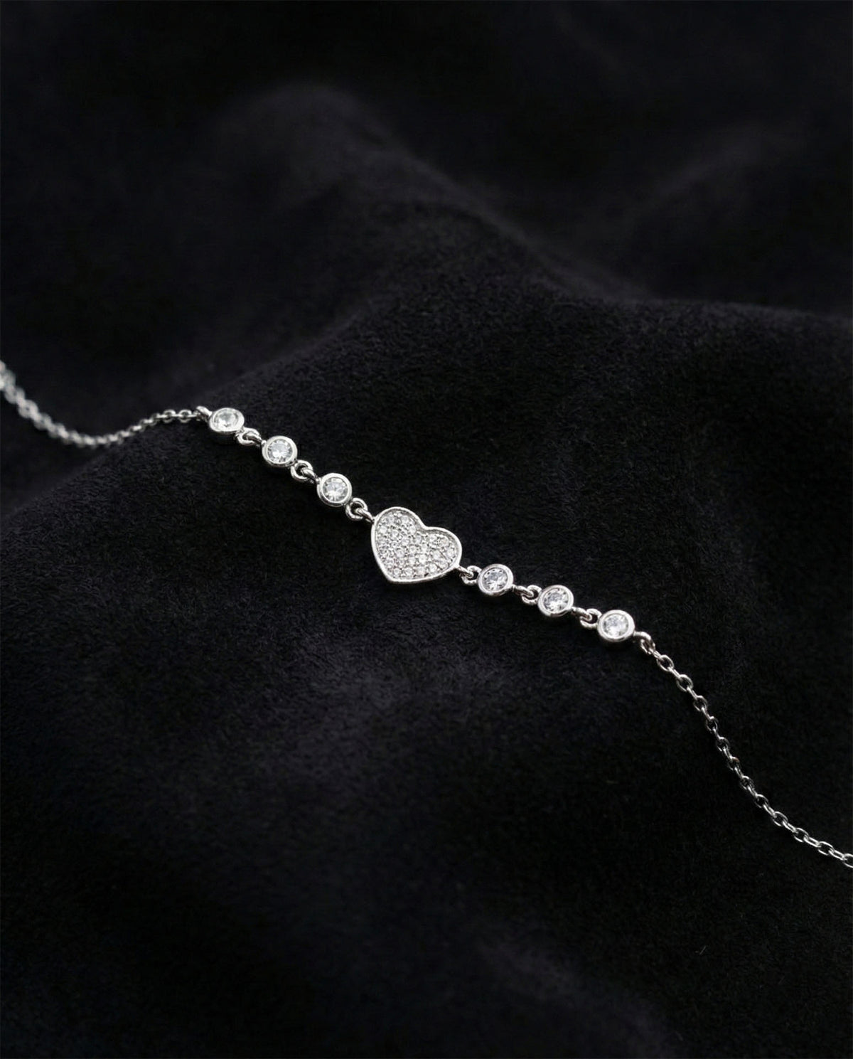 Rhodium Plated Heart Zircon Bracelet in 925 sterling silver