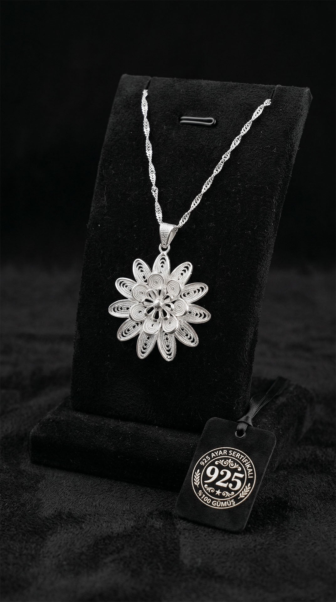 925 Sterling Silver Filigree Sunflower Medallion Necklace