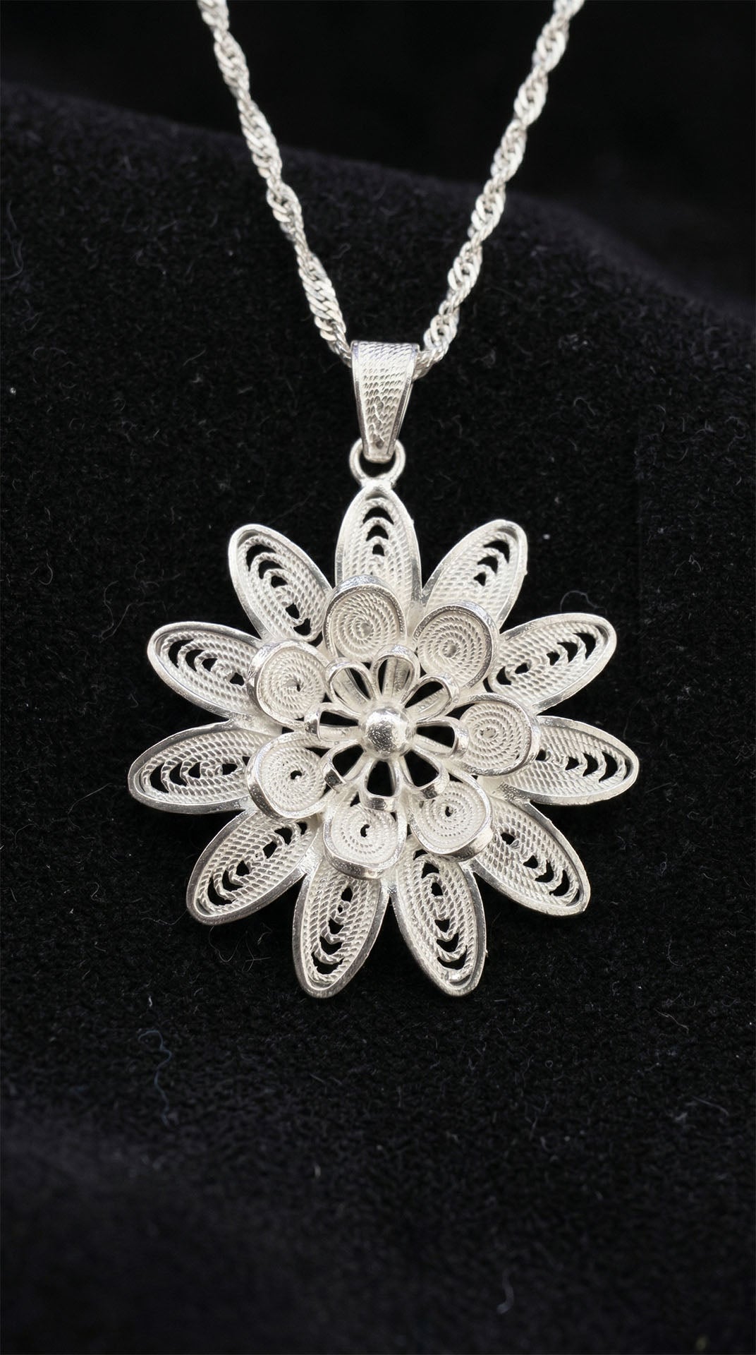 Filigree Handmade Sunflower Flower Medallion Necklace Silver