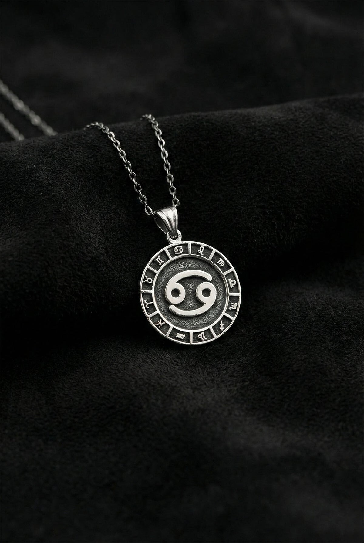 Cancer Zodiac Sign Wheel Medallion Necklace in 925 sterling silver