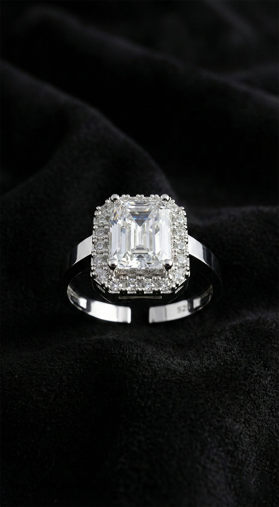 925 Sterling Silver Rhodium-Plated Adjustable Baguette Zircon Ring