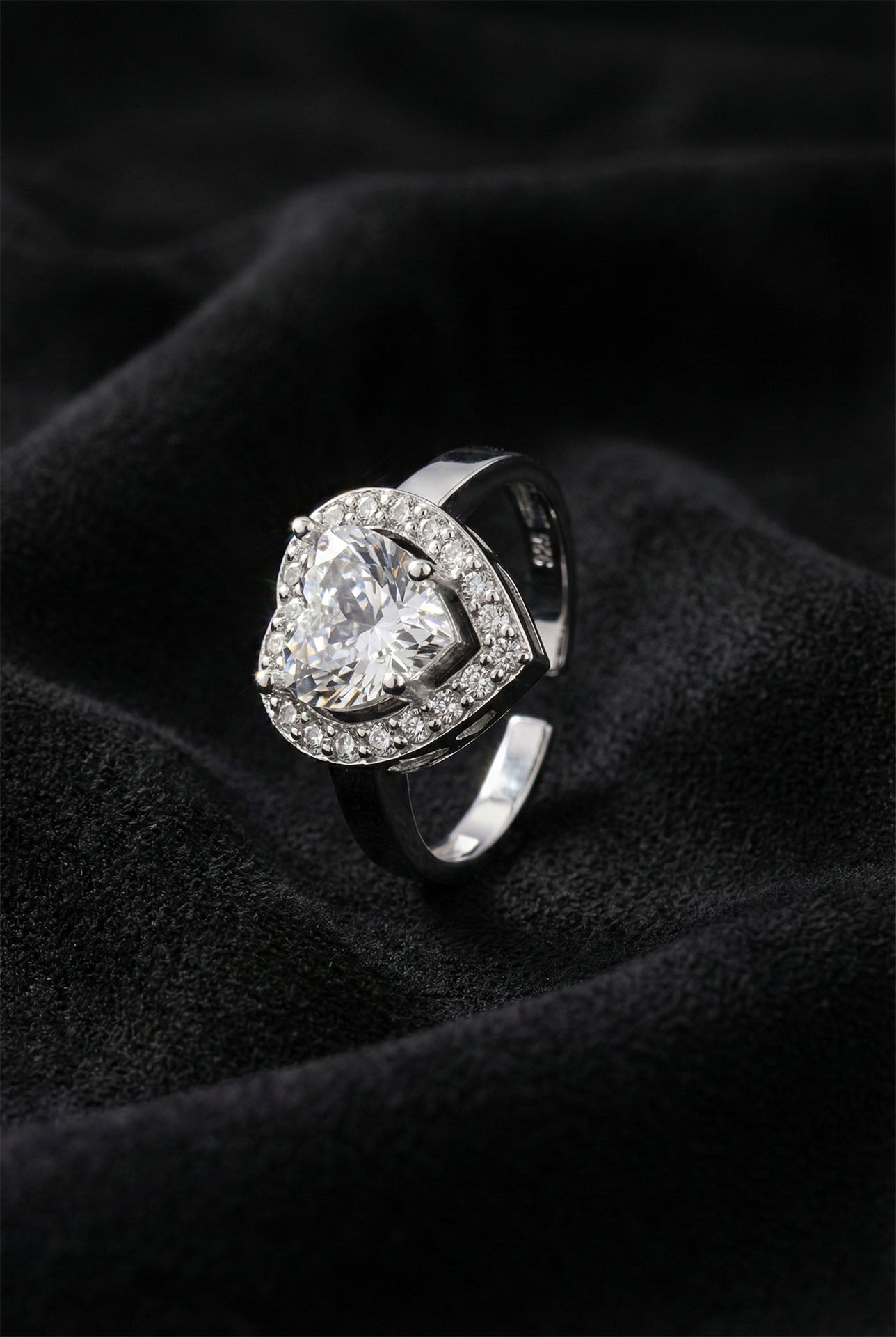 925 Sterling Silver Rhodium Plated Zircon Stone Diamond Sparkle Heart Adjustable Ring