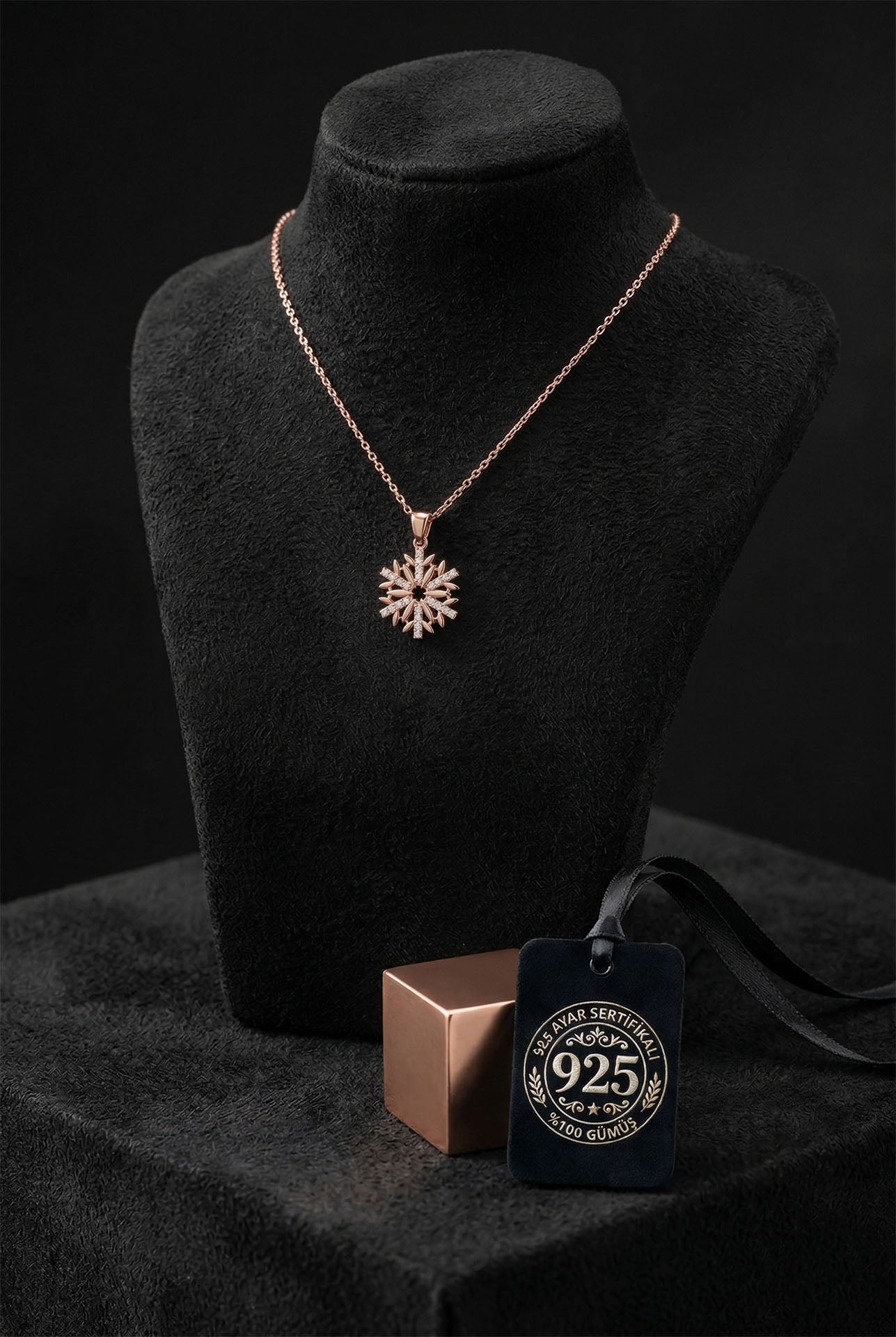 925 Ayar Zirkon Taşlı Rose Kar Tanesi Gümüş Kolye