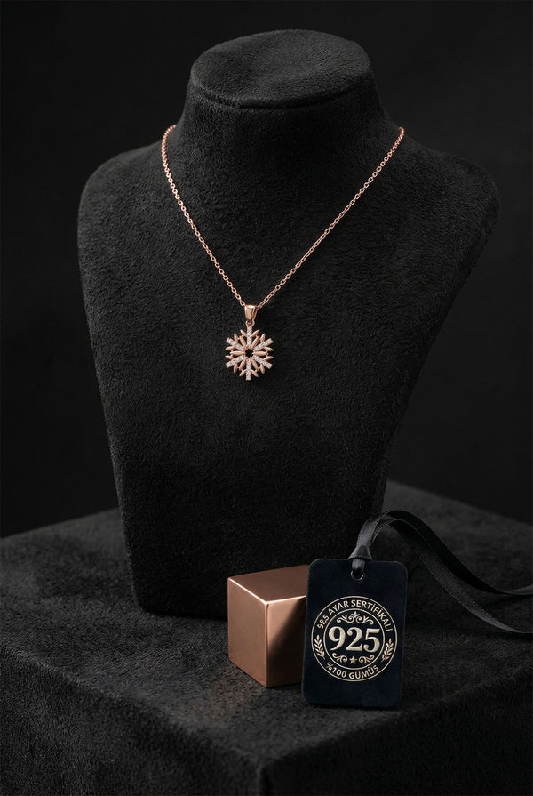 925 Ayar Zirkon Taşlı Rose Kar Tanesi Gümüş Kolye