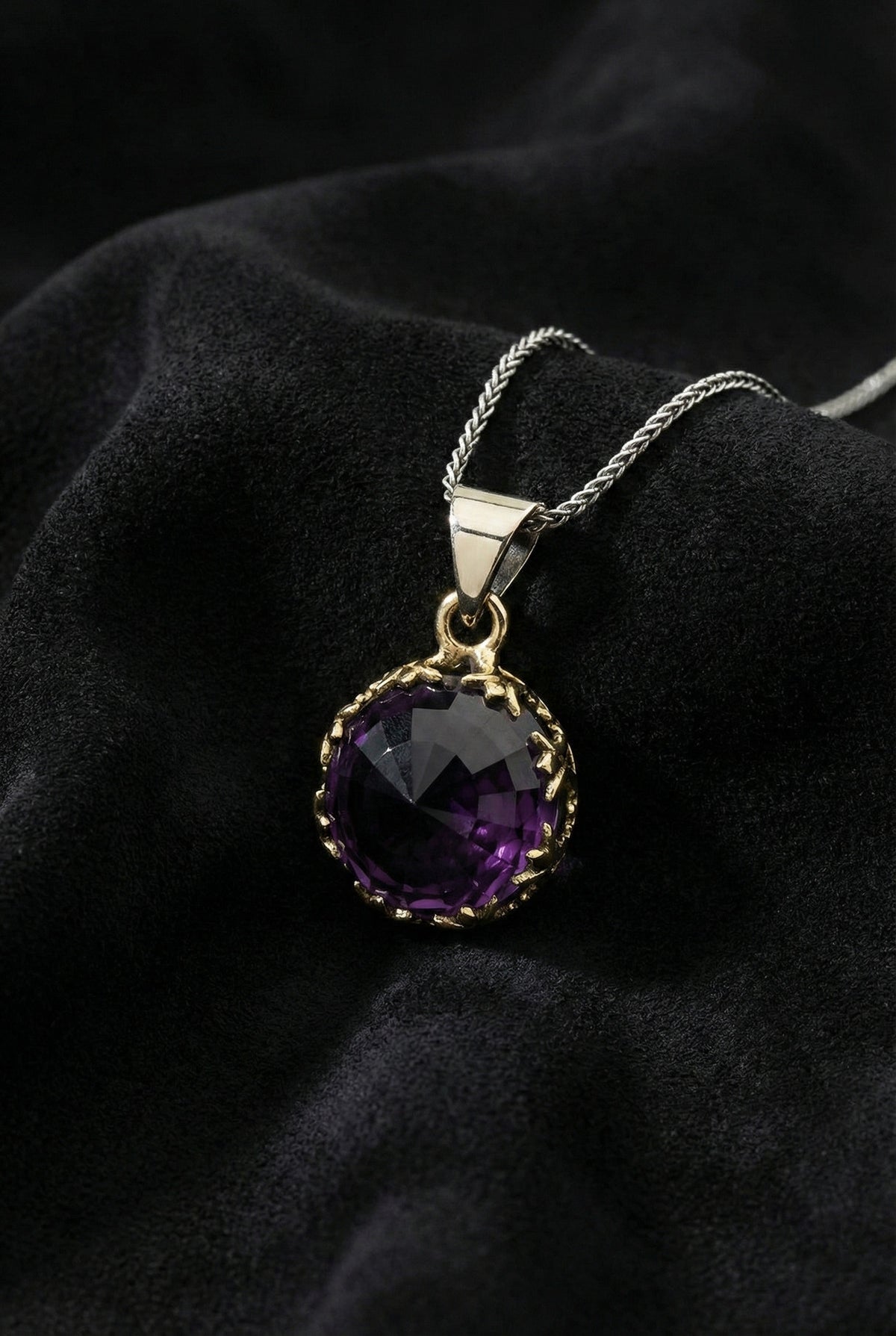 Gilded Tulip Amethyst Gemstone Pendant Necklace in 925 sterling silver