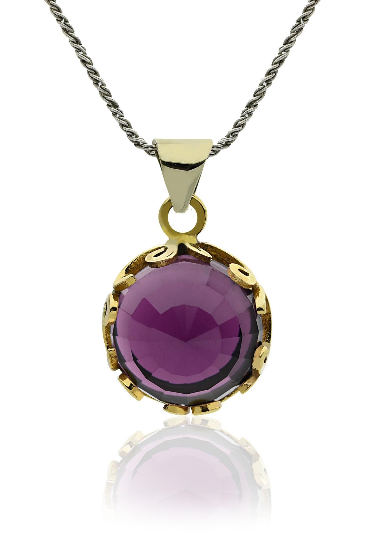 Gilded Waw Letter Amethyst Pendant Necklace | 925 Silver