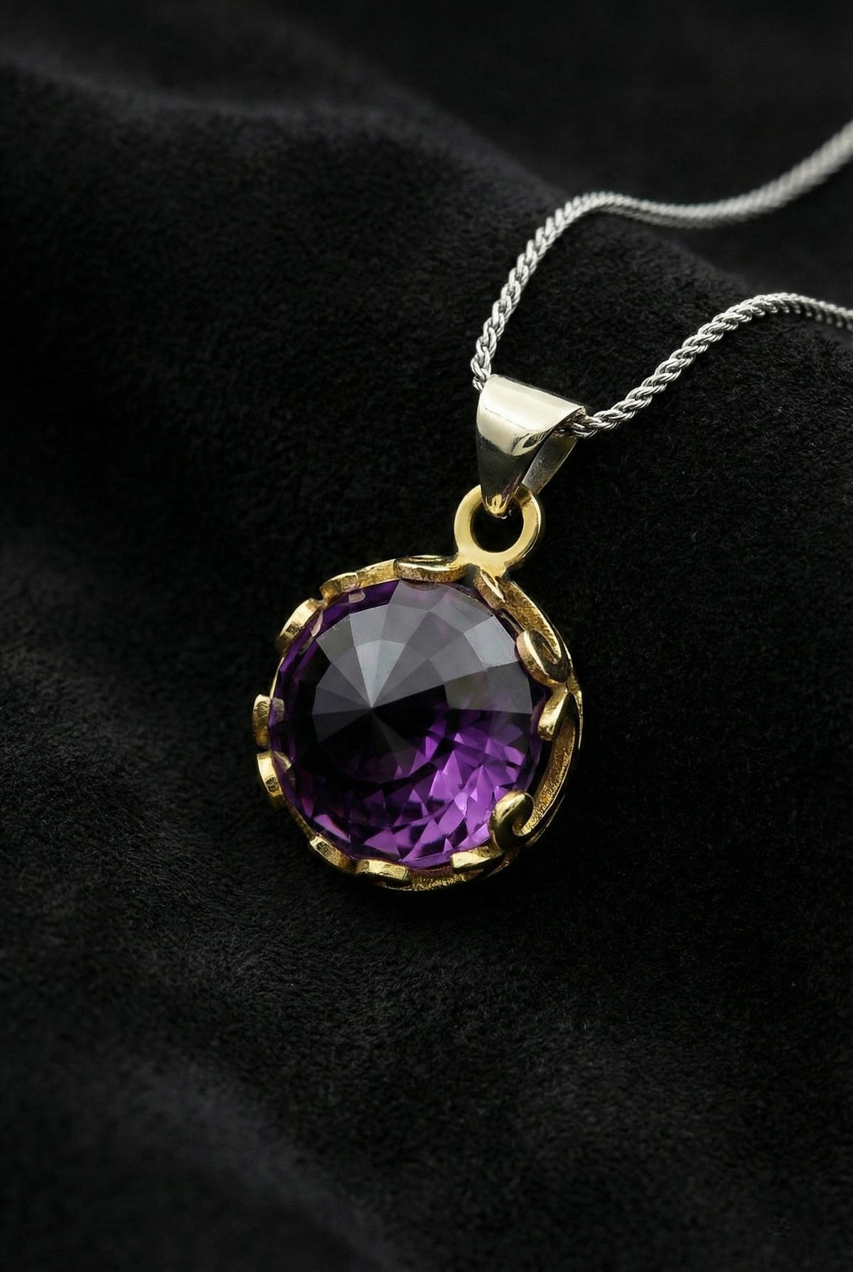 Gilded Round Vav Amethyst Gemstone Jewelry Set in 925 sterling silver - view 3