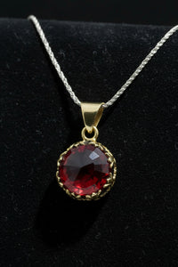 Gilded Tulip Garnet Gemstone Pendant Necklace | 925 Silver