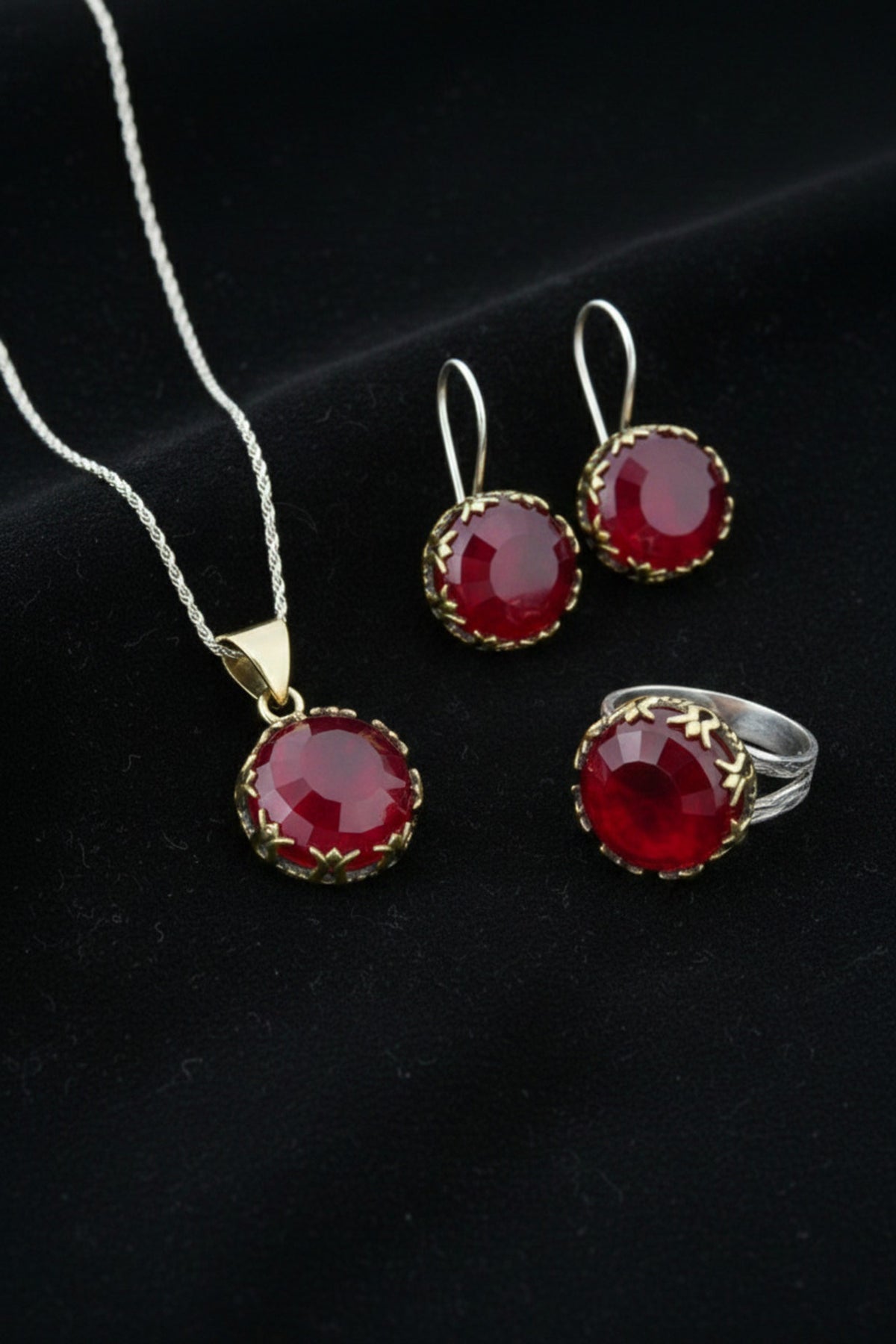 Gilded Round Tulip Garnet Gemstone Jewelry Set in 925 sterling silver