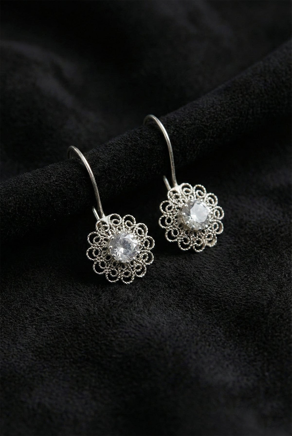 April Zirkonia Geburtsstein-Blumen-Filigran-Ohrhänger aus 925er Sterlingsilber