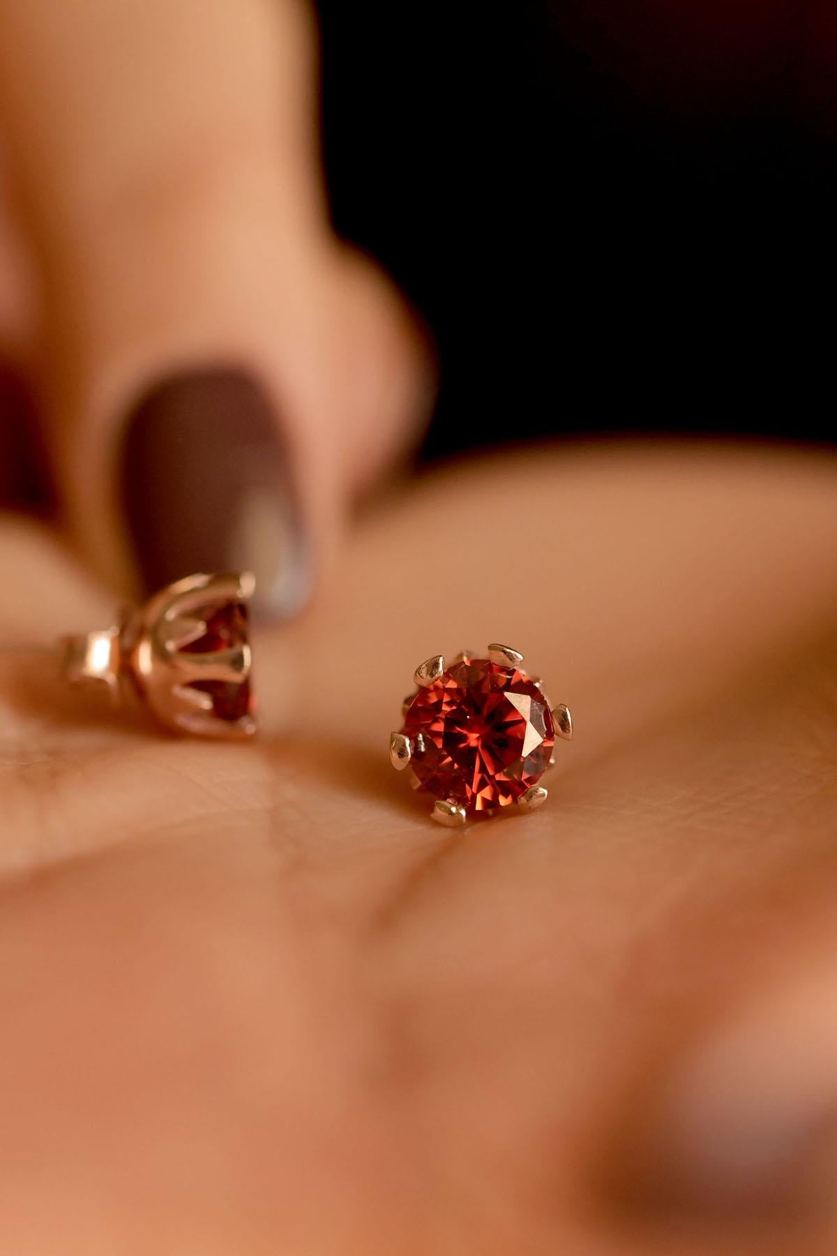 January Garnet Birthstone Rose Solitaire Stud Silver Earrings