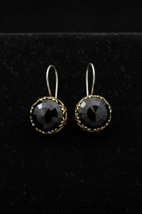 Gilded Onyx Stone Tulip Motif Earrings | 925 Silver